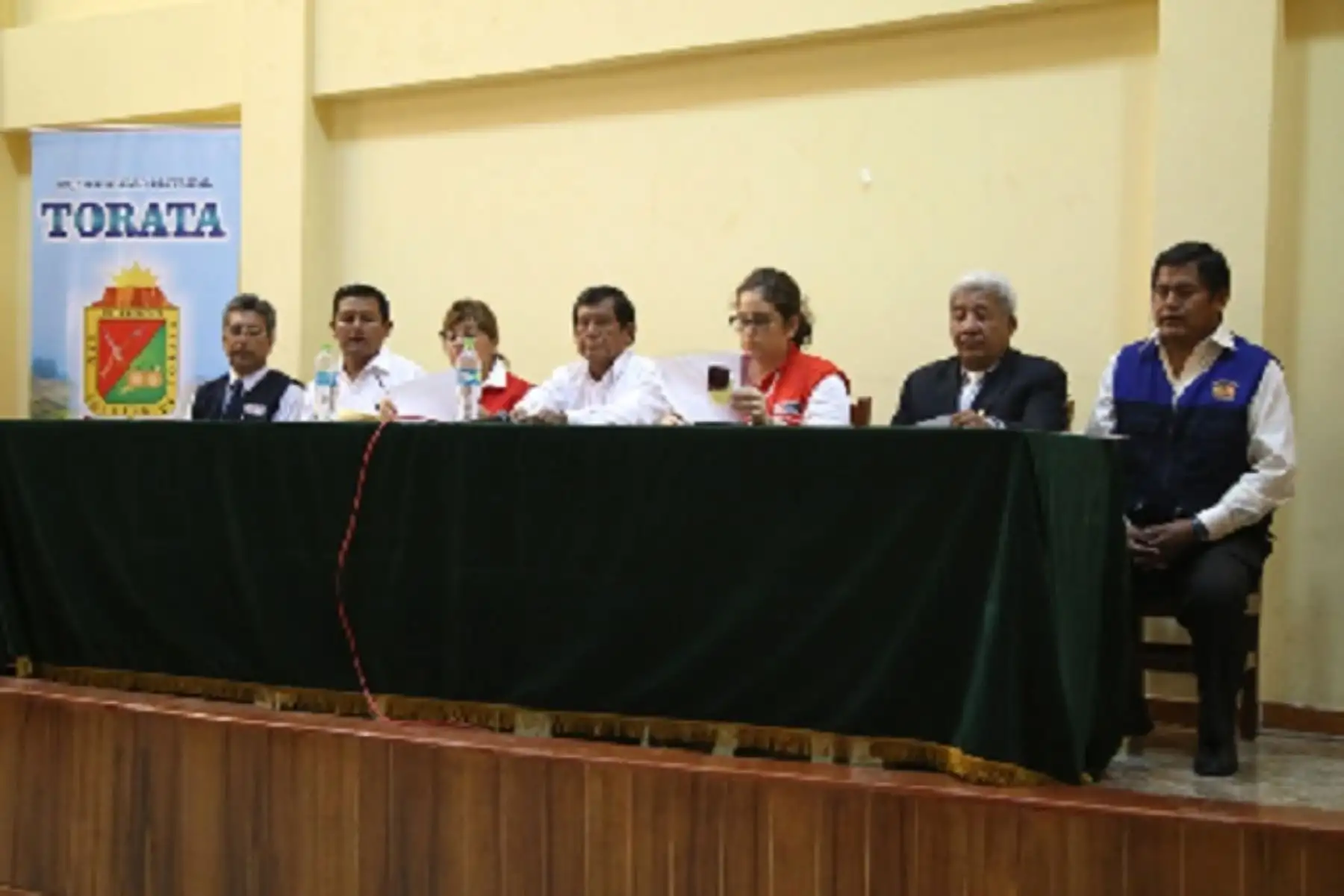 El Ministerio del Ambiente (Minam) trabajará conjuntamente con el Gobierno Regional de Moquegua para evaluar la calidad del aire, suelo y agua de dicha zona del país, a fin de conocer la real situación de esos indicadores y poder ejecutar las medidas que resulten pertinentes, anunció la ministra del sector, Lucía Ruíz.