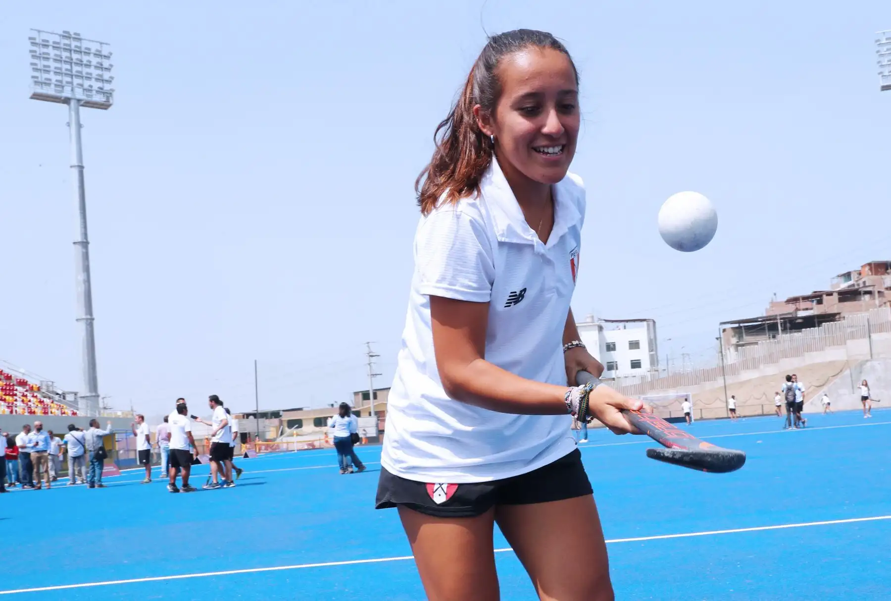 El Comité Organizador de los XVIII Juegos Panamericanos Lima 2019 hace la entrega oficial del campo de juego de Hockey sobre césped en el Complejo Deportivo María del Triunfo. Foto: ANDINA/Norman Córdova