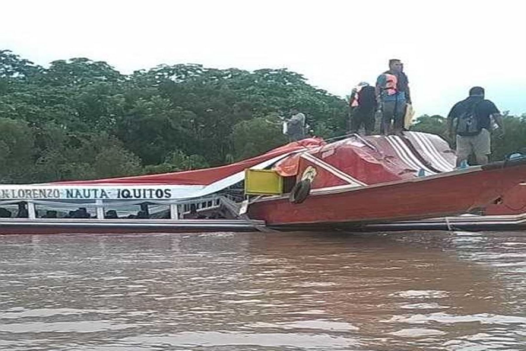 Dos muertos y varios heridos es el resultado de un choque frontal de dos embarcaciones fluviales denominados “rápidos” en las aguas del río Huallaga, a dos horas de Yurimaguas, río abajo, en la región de Loreto.