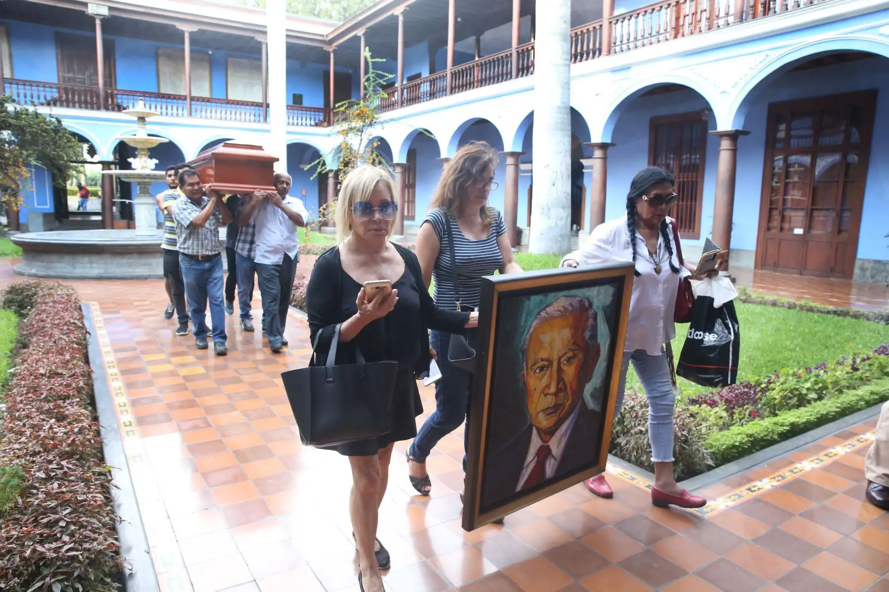 Restos del destacado periodista y maestro César Lévano, son velados en la Casona de San Marcos.Foto: ANDINA/Jhony Laurente