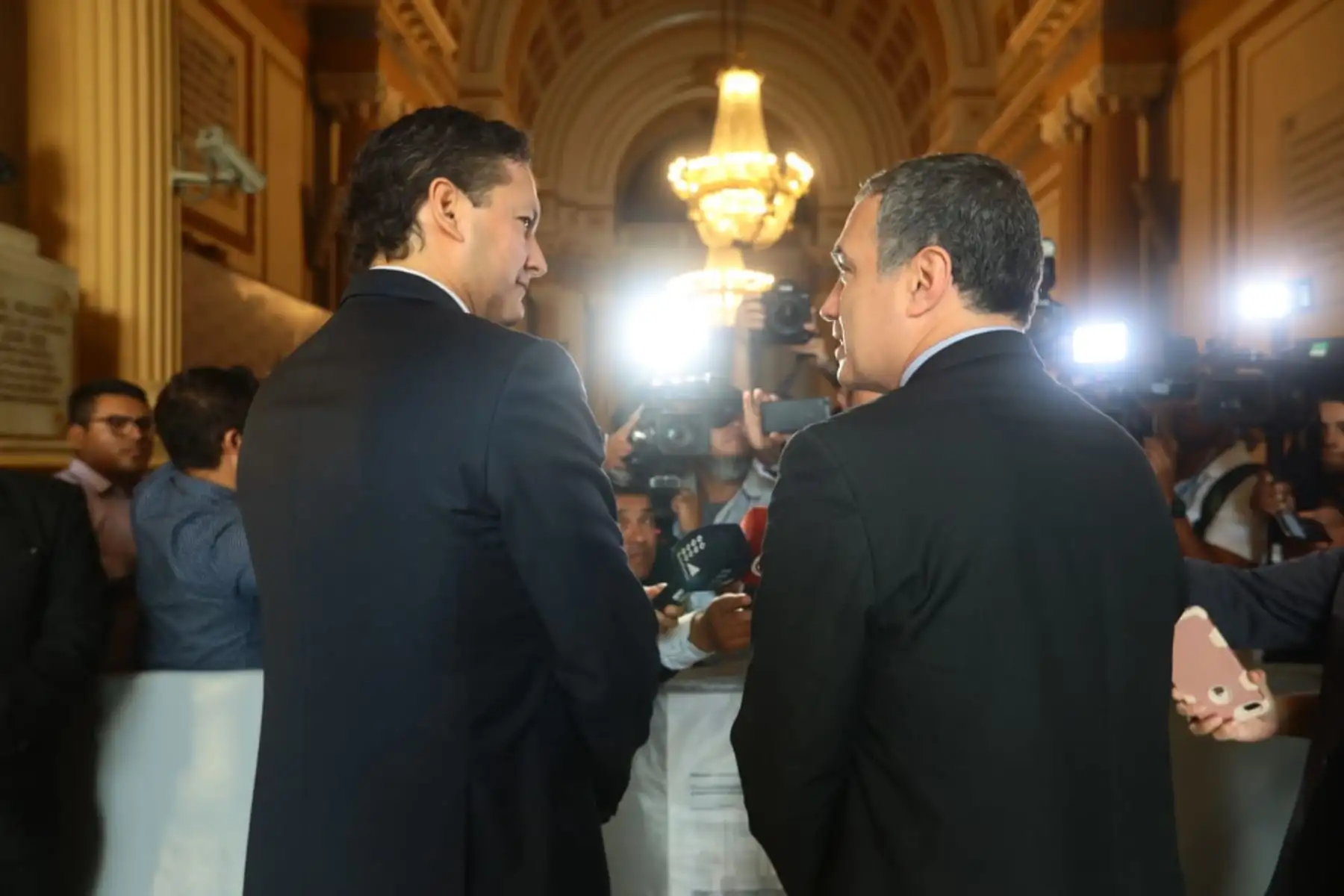Salvador del Solar se reúne con Daniel Salaverry en el Congreso. Foto: ANDINA/Congreso