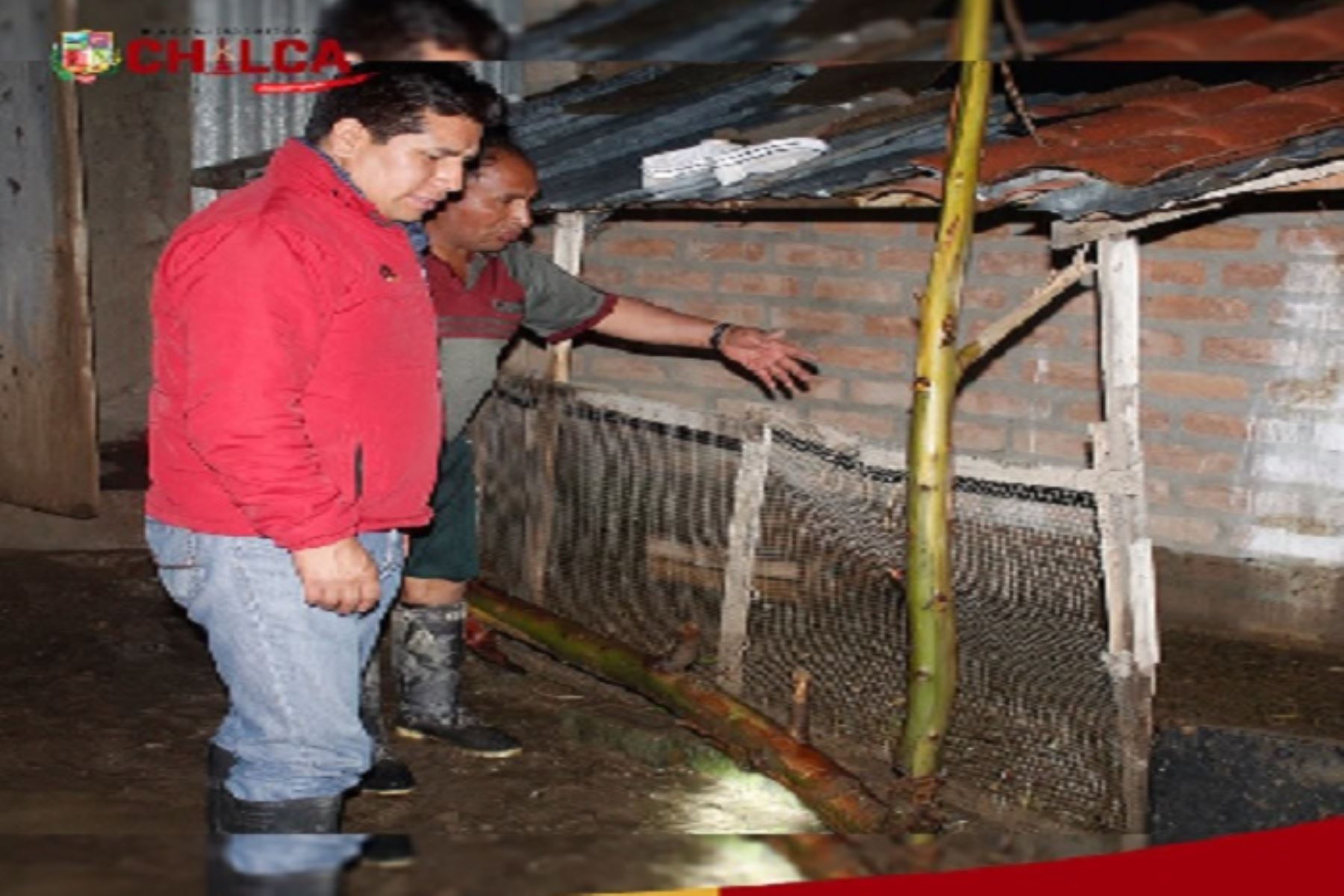Personal de la Municipalidad Distrital de Chilca, provincia de Huancayo, en la región Junín, provisto de motobombas, realizó la evacuación de las aguas del interior de las viviendas que resultaron afectadas por la inundación que se produjo en la víspera debido a las intensas lluvias, informó El Instituto Nacional de Defensa Civil (Indeci).ANDINA/Difusión