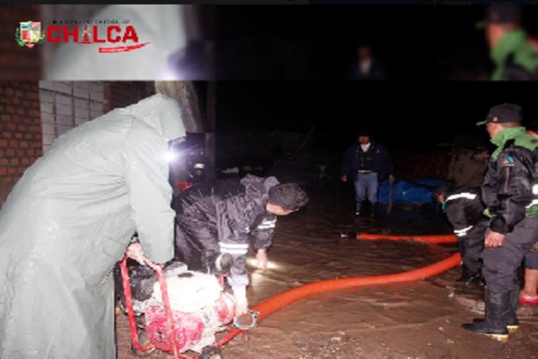 Junín: Municipalidad de Chilca evacúa aguas de viviendas inundadas por lluvias