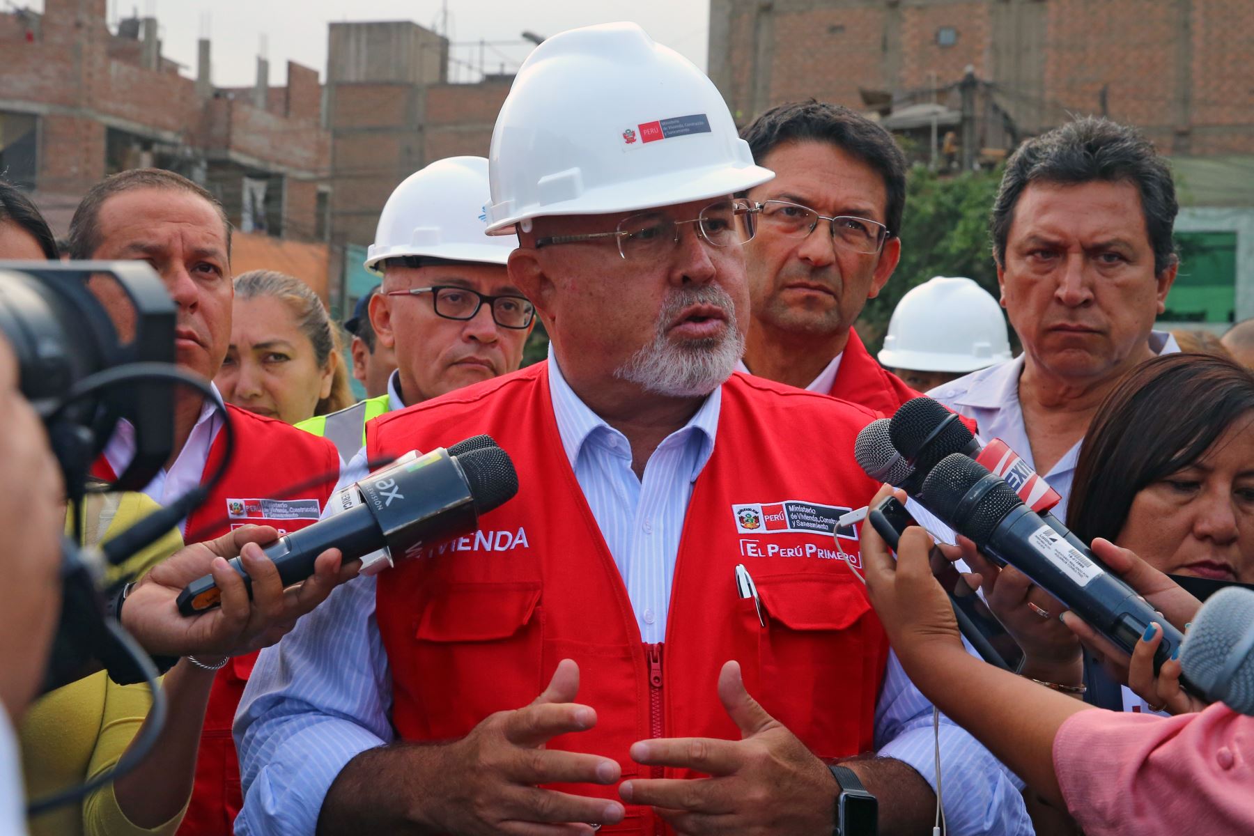 Ministro de Vivienda, Construcción y Saneamiento, Carlos Bruce. Foto: ANDINA/Vidal Tarqui