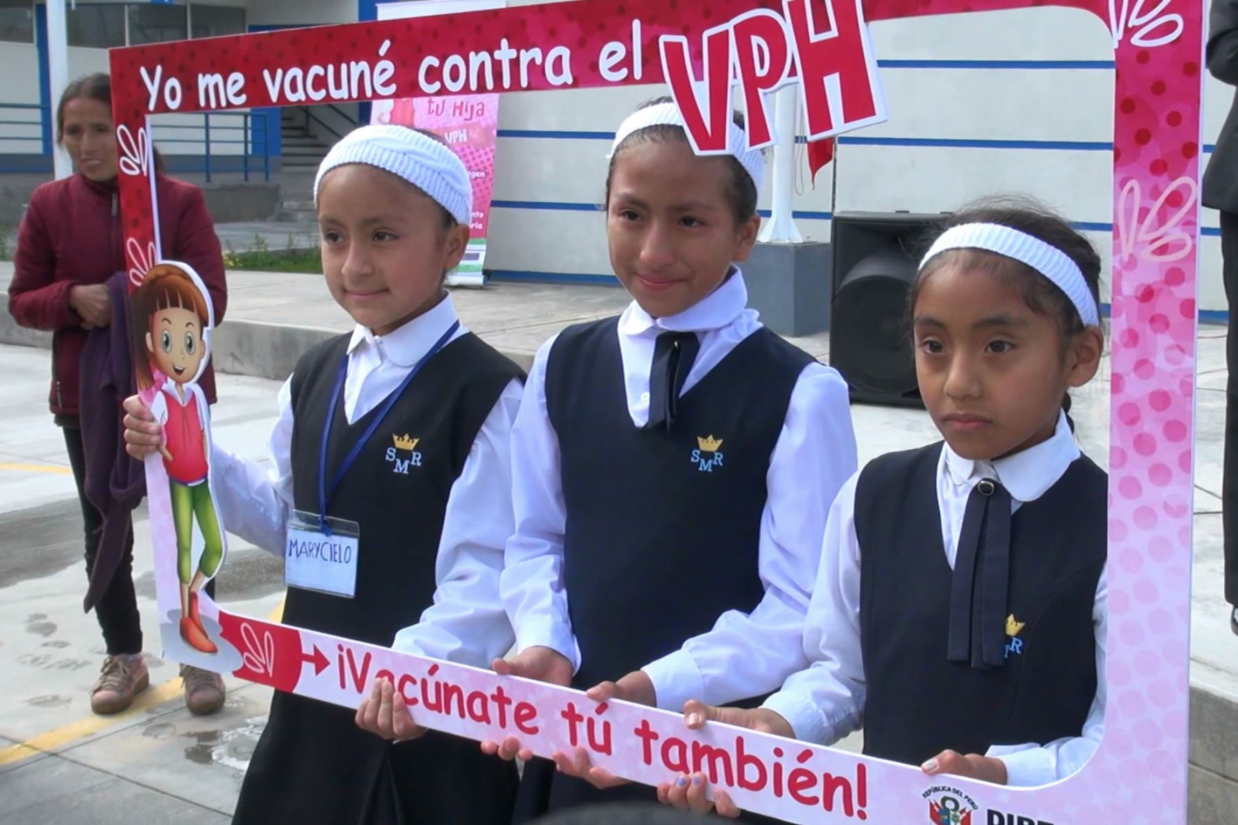 Junín lanza campaña de vacunación para prevenir cáncer de cuello uterino. ANDINA/Pedro Tinoco