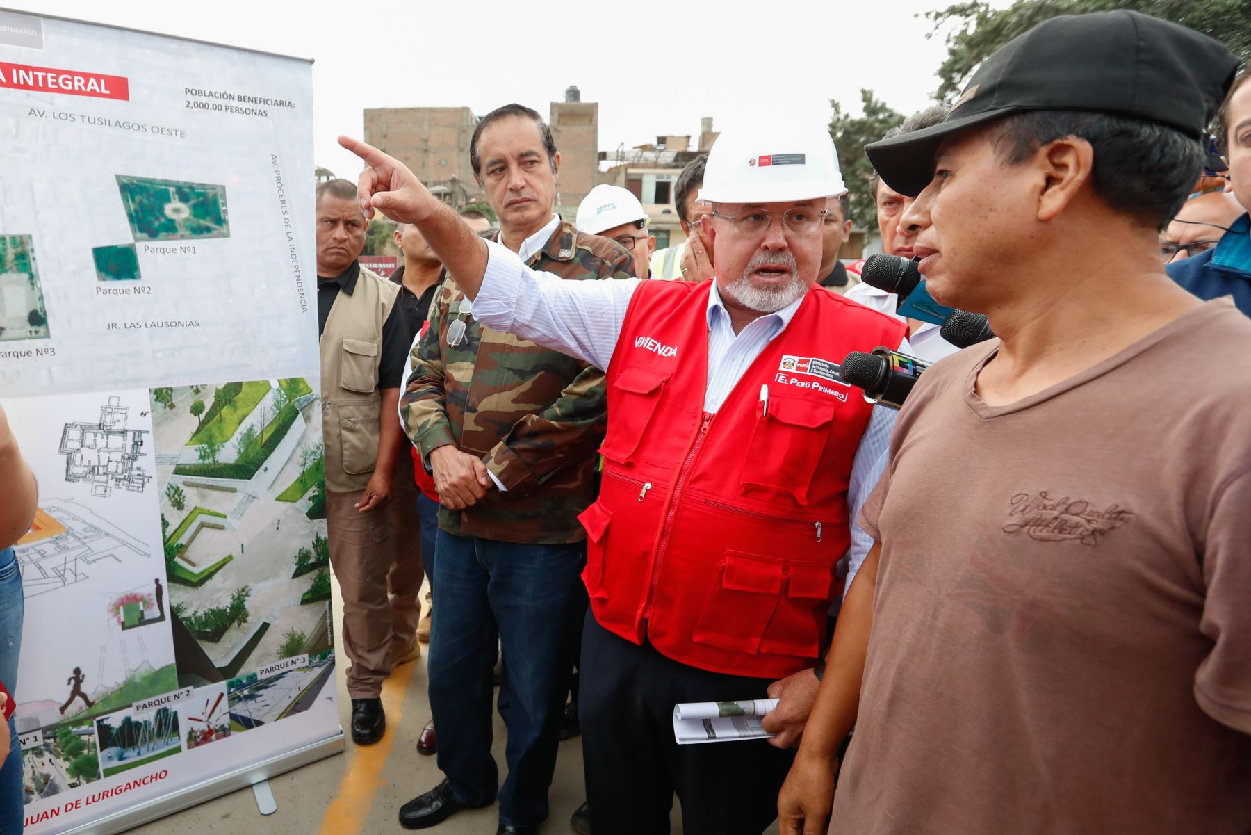 Ministro de Vivienda, Carlos Bruce, anuncia obras para San Juan de Lurigancho. Foto: Andina/Difusión
