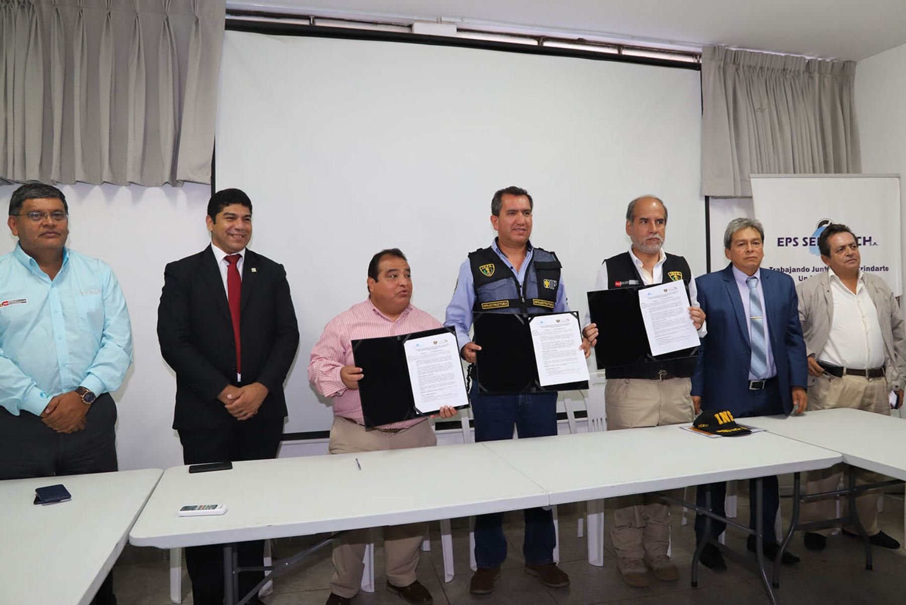 La EPS Semapach y el Inpe firmaron un convenio para ejecutar un proyecto de agua potable en el establecimiento penitenciario de Chincha.