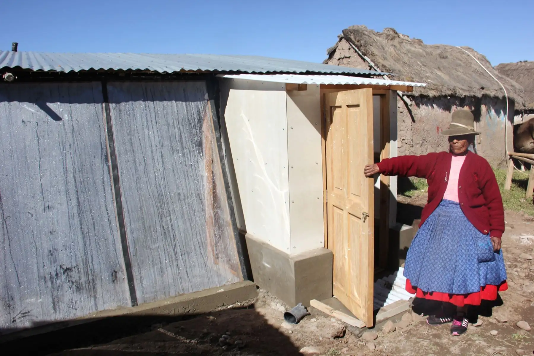 Puno se prepara para las heladas y proyecto Mi Abrigo acondicionará 755 viviendas térmicas.