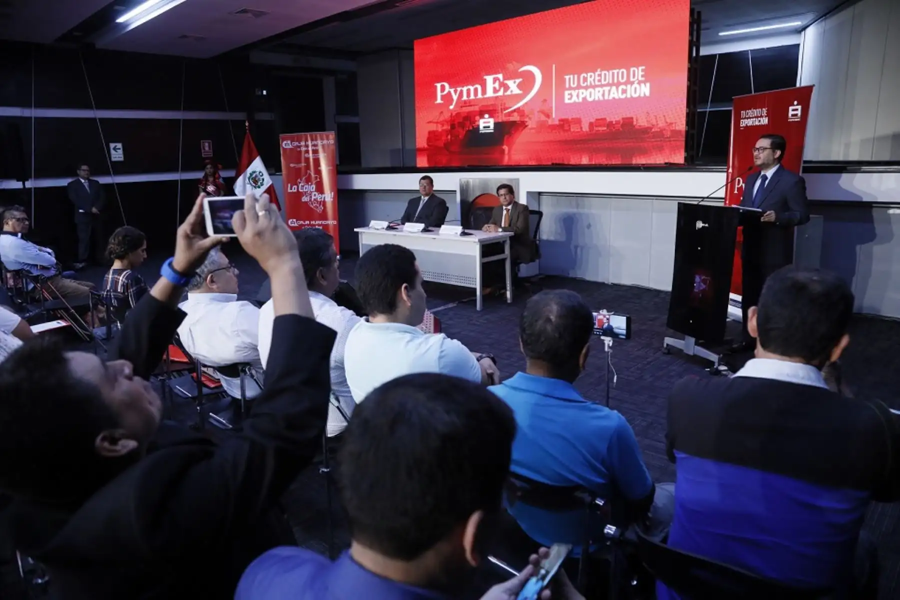 Ministro de Comercio Exterior y Turismo, Edgar Vásquez, presenta Pymex. Foto: Cortesía.