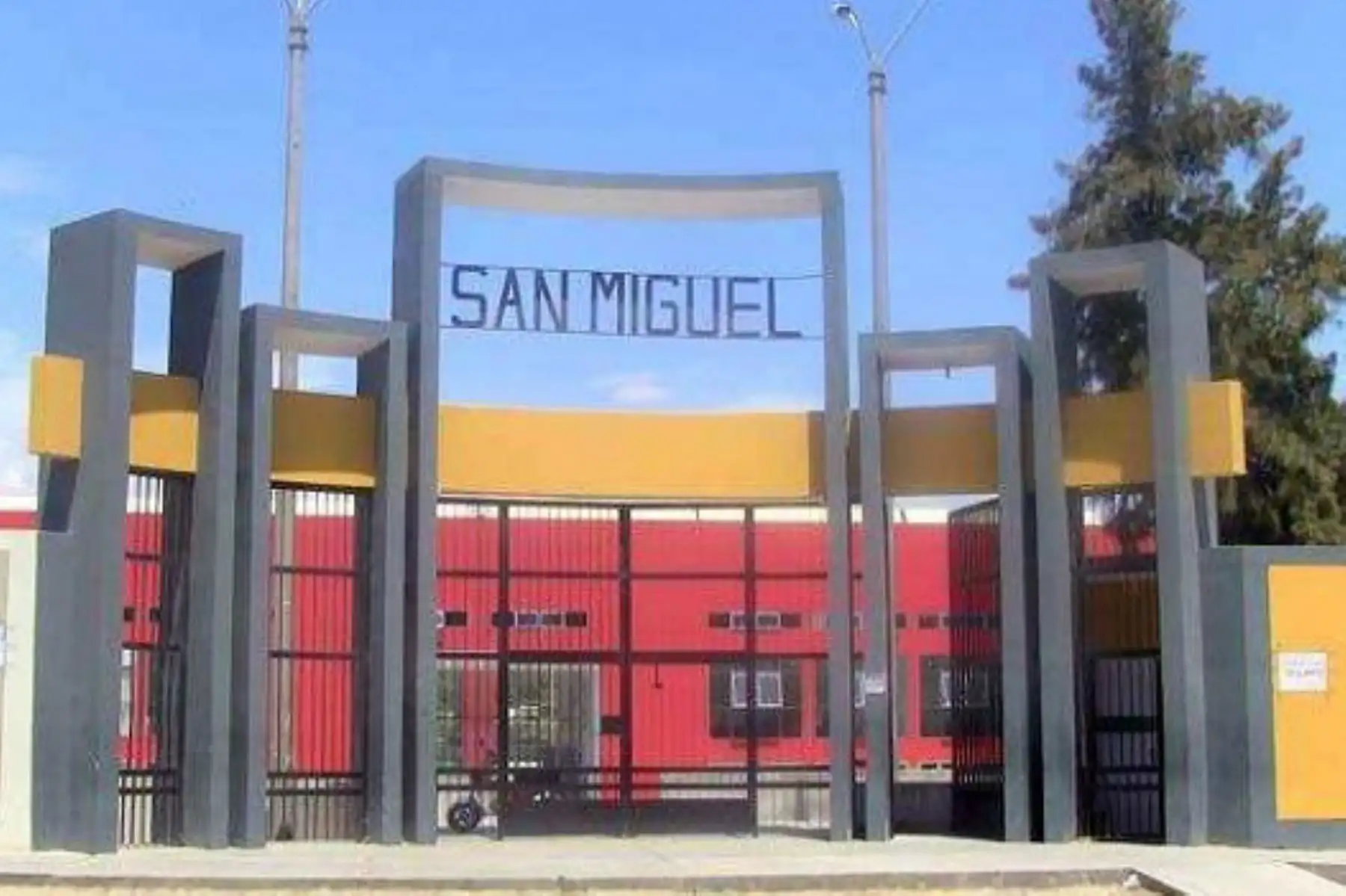 Gobierno ejecutará trabajos para mitigar el impacto de las lluvias en los colegios de Piura, así como en Lambayeque y Tumbes.