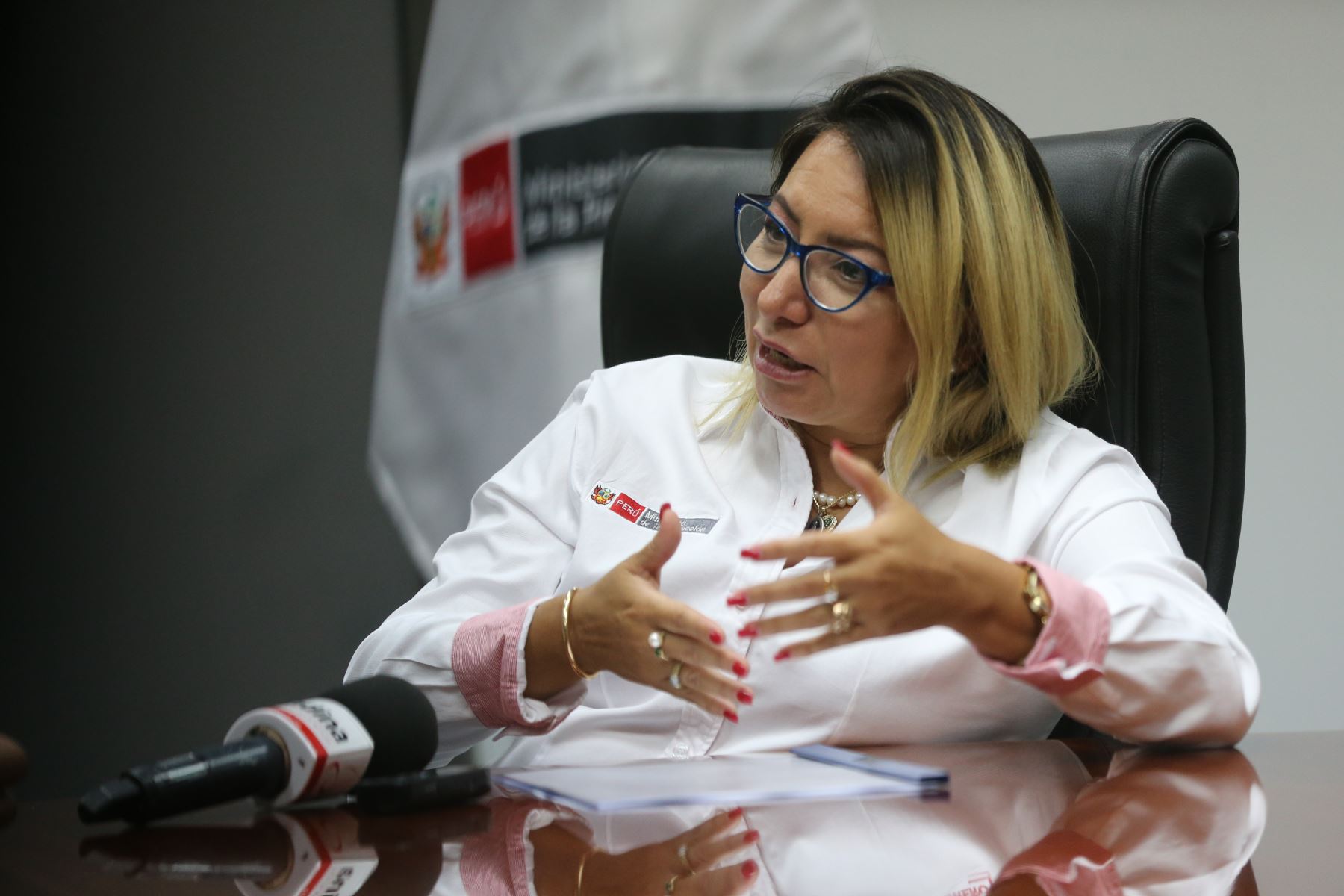 Mejores índices de calidad en la producción de las mypes les brindará mayores oportunidades para crecer, manifestó la ministra Rocío Barrios. .ANDINA/Jhony Laurente