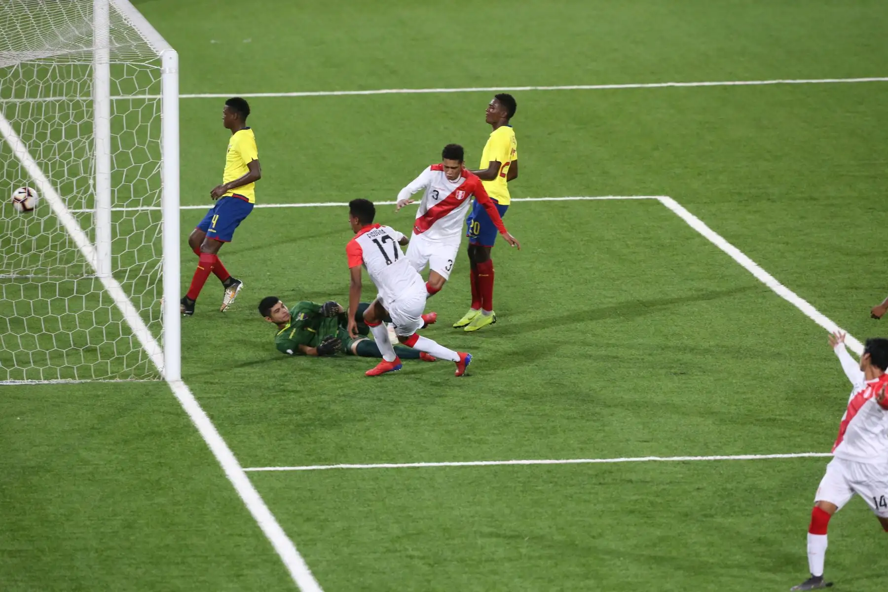 La selección sub-17 de Perú clasificó al hexagonal final del torneo Sudamericano Sub-17, tras vencer por 2-0 a Ecuador.Foto: ANDINA/Jhony Laurente