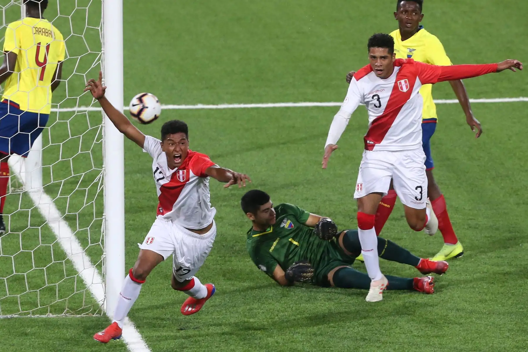 La selección sub-17 de Perú clasificó este viernes al hexagonal final del torneo Sudamericano Sub-17, tras vencer por 2-0 a Ecuador.Foto: ANDINA/Jhony Laurente