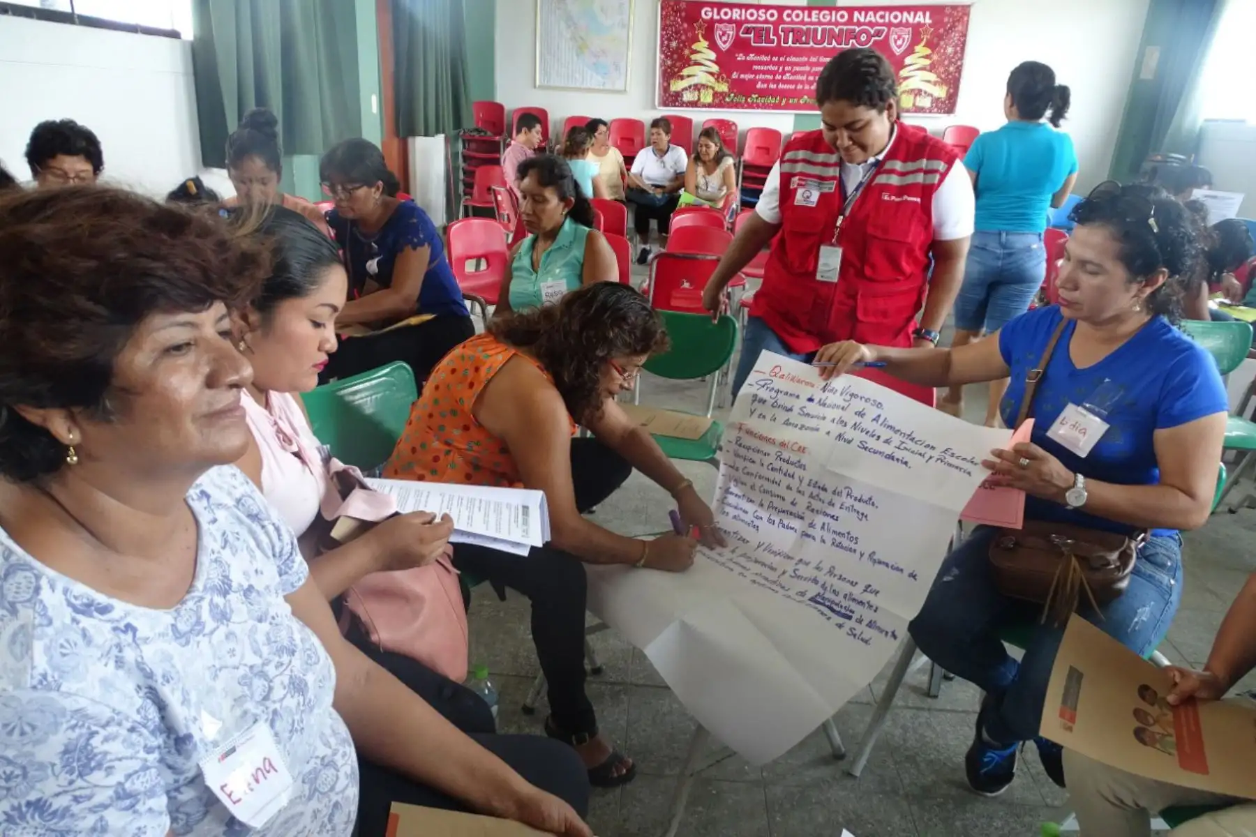 Qali Warma capacita en castellano y lenguas originarias a Comités de Alimentación Escolar