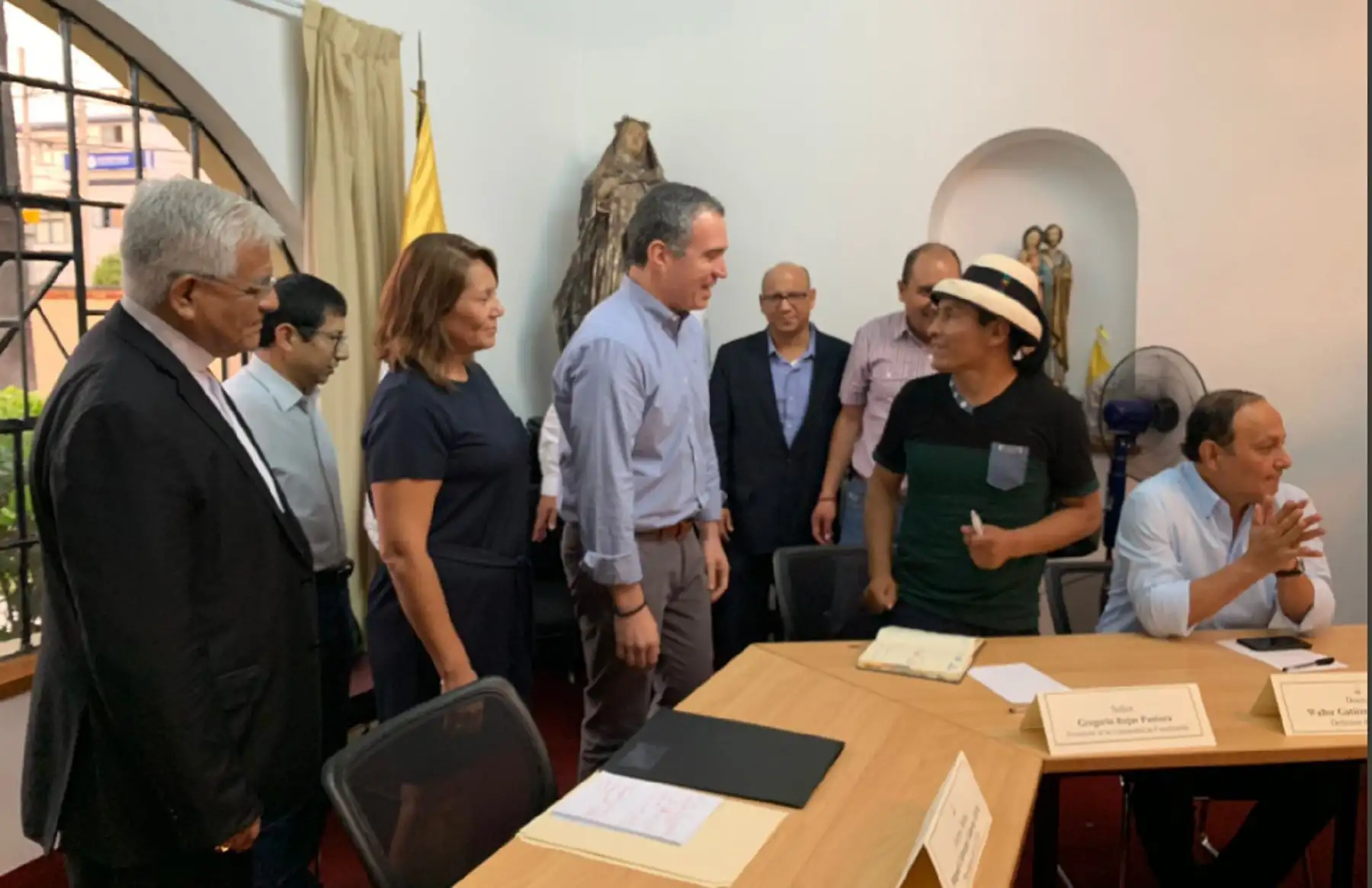 Culminó reunió entre Salvador del Solar con dirigente Gregorio Rojas