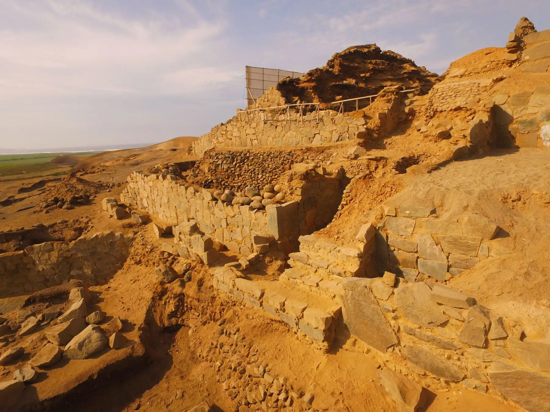Huaca de Áspero, perteneciente a la cultura de Caral.