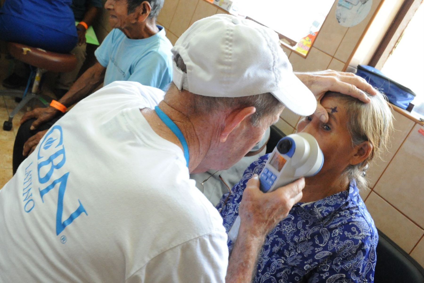 En el primer día de campaña oftalmológica, organizada por el Comando Conjunto de las Fuerzas Armadas, se brindaron 144 atenciones, entre las que se encuentran consultas y cirugías en la provincia de Satipo.