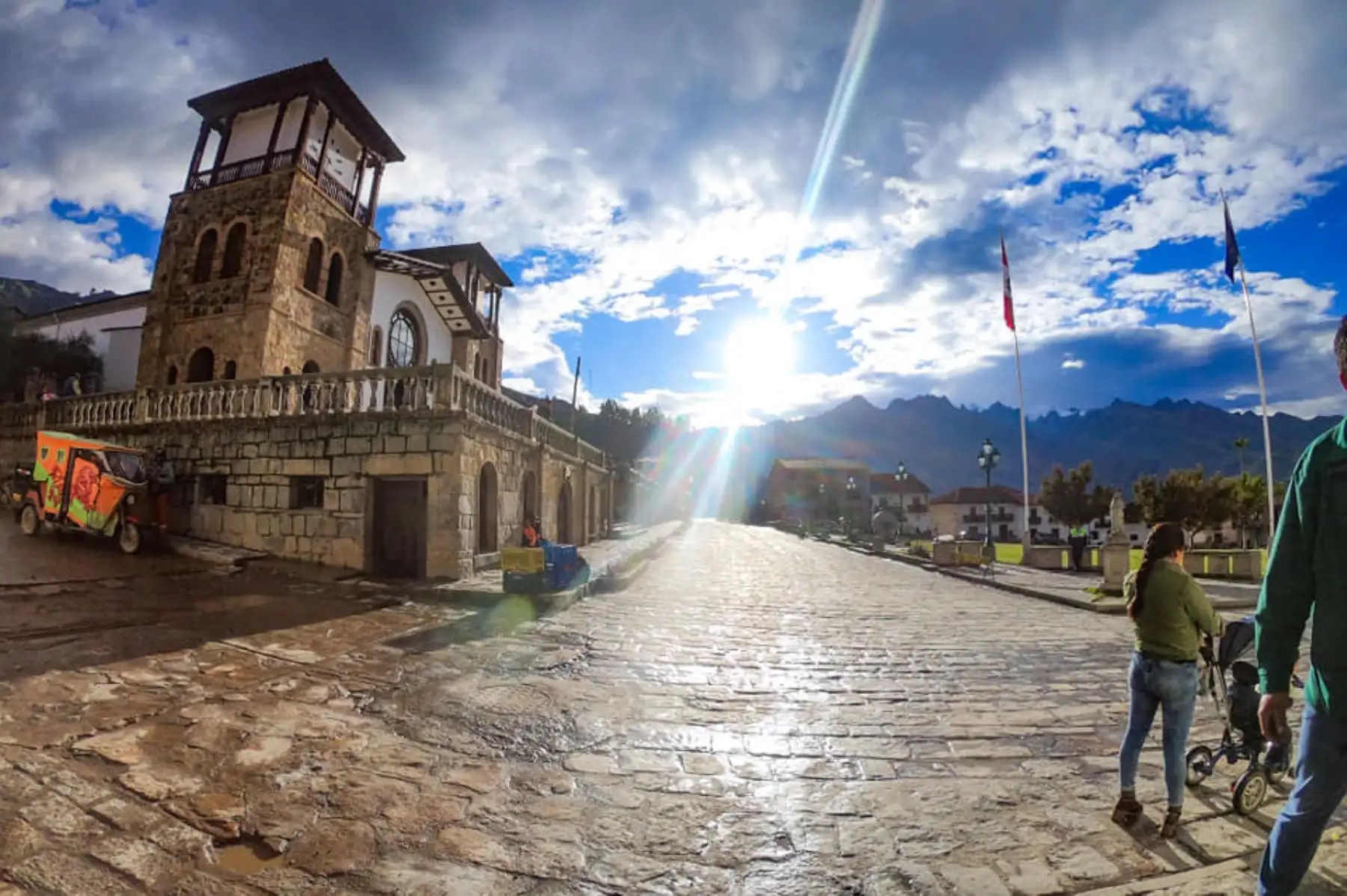 El distrito de Chacas, en la sierra de Áncash, es el lugar perfecto para combinar las actividades religiosas, el turismo y la artesanía. Foto: ANDINA/Gonzalo Horna