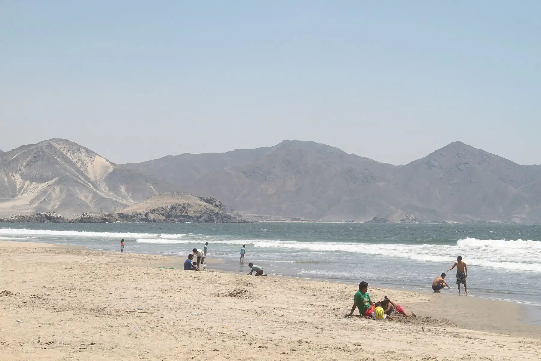 Las playas de Tuquillo, en la provincia de Huarmey, tienen aguas cristalinas y azuladas.