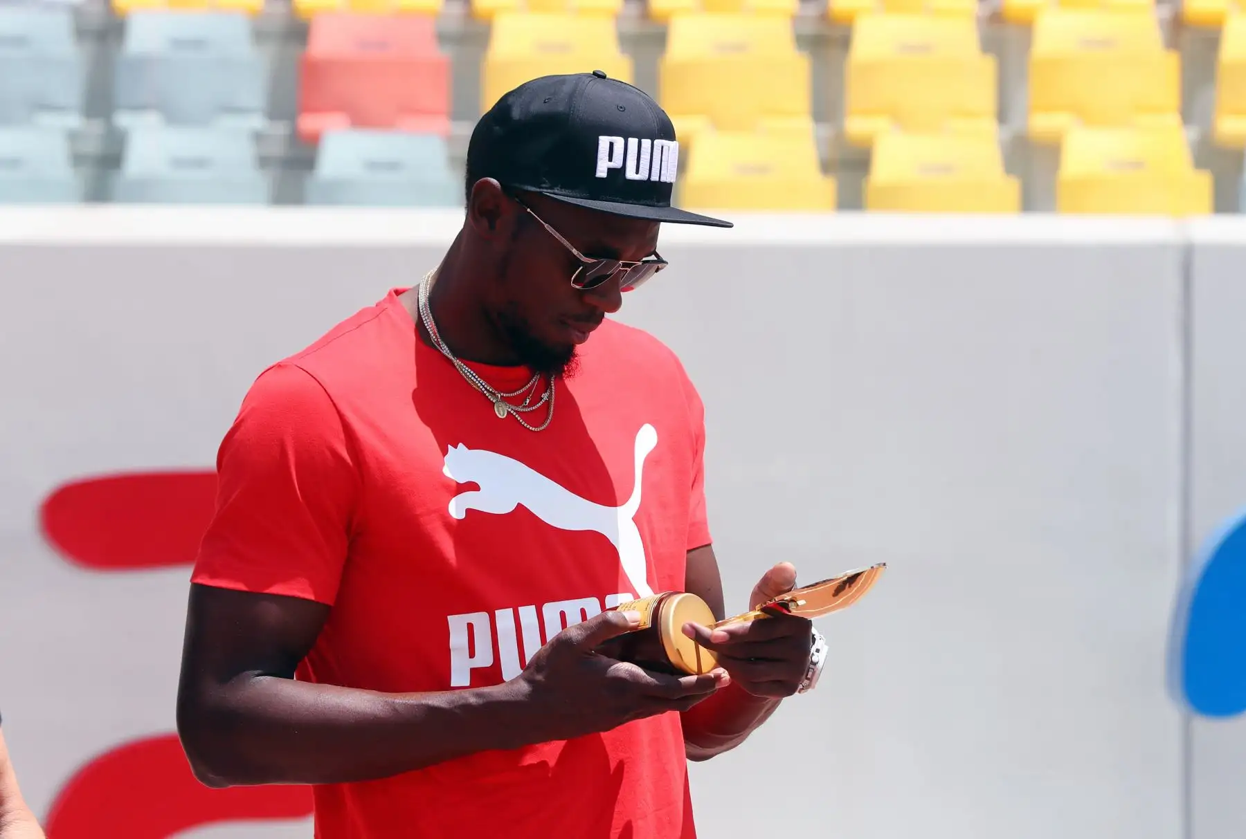 Usain Bolt dejó su huella en la nueva pista atlética de la Videna. Foto: ANDINA/Norman Cordova Usain Bolt dejó su huella en la nueva pista atlética de la Videna. Foto: ANDINA/Norman Cordova