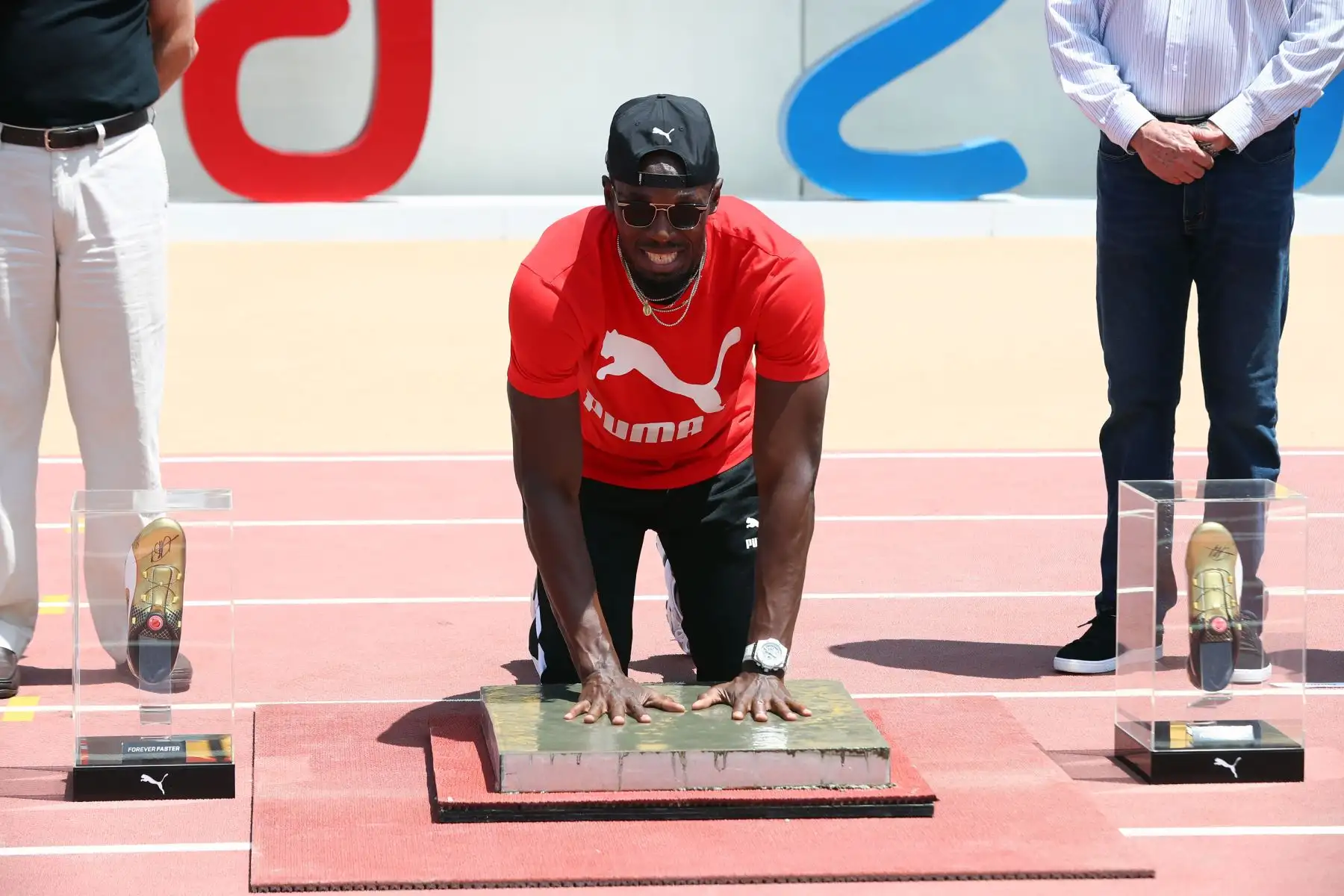 Usain Bolt dejó su huella en la nueva pista atlética de la Videna. Foto: ANDINA/Norman Cordova Usain Bolt dejó su huella en la nueva pista atlética de la Videna. Foto: ANDINA/Norman Cordova