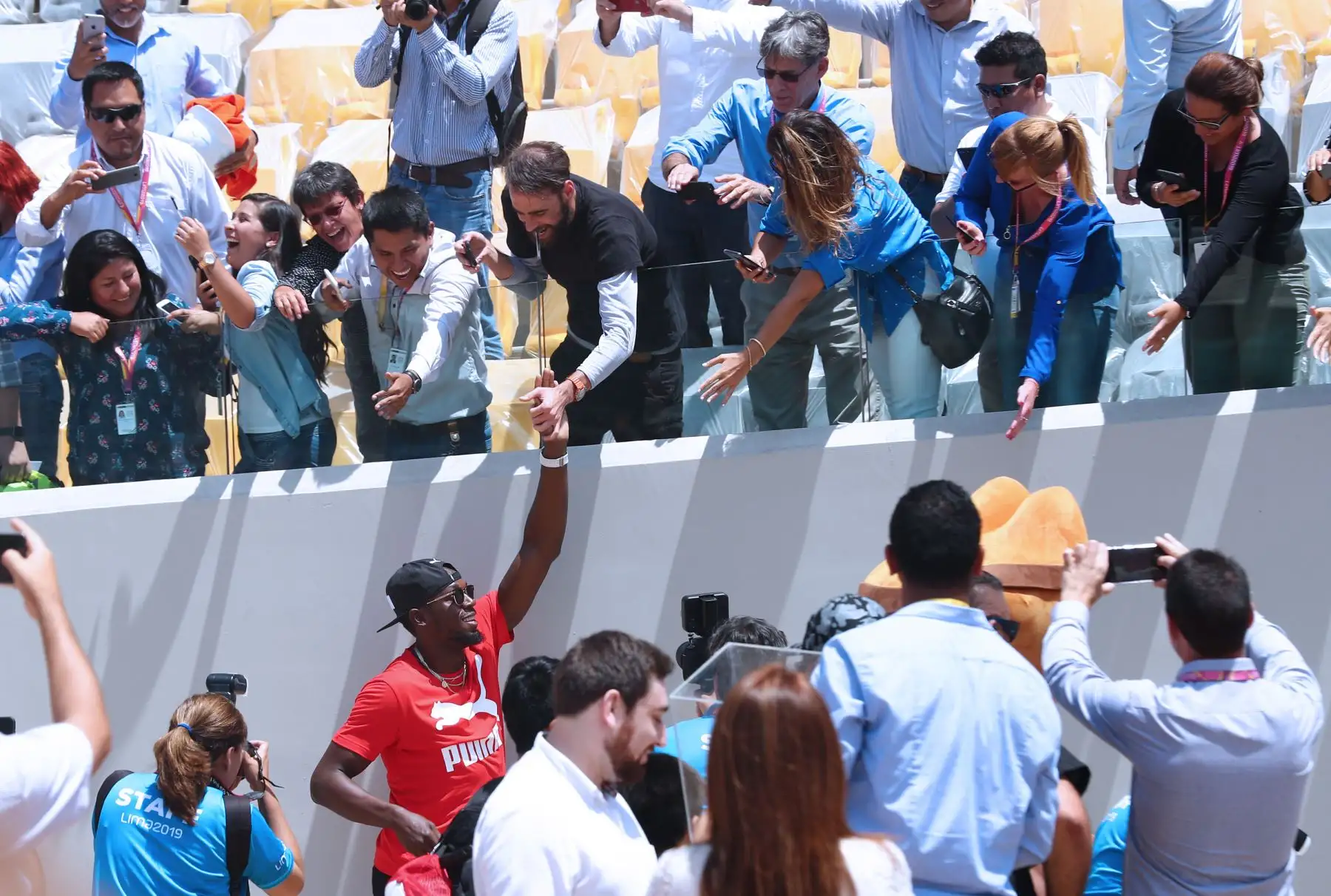 Usain Bolt dejó su huella en la nueva pista atlética de la Videna. Foto: ANDINA/Norman Cordova Usain Bolt dejó su huella en la nueva pista atlética de la Videna. Foto: ANDINA/Norman Cordova