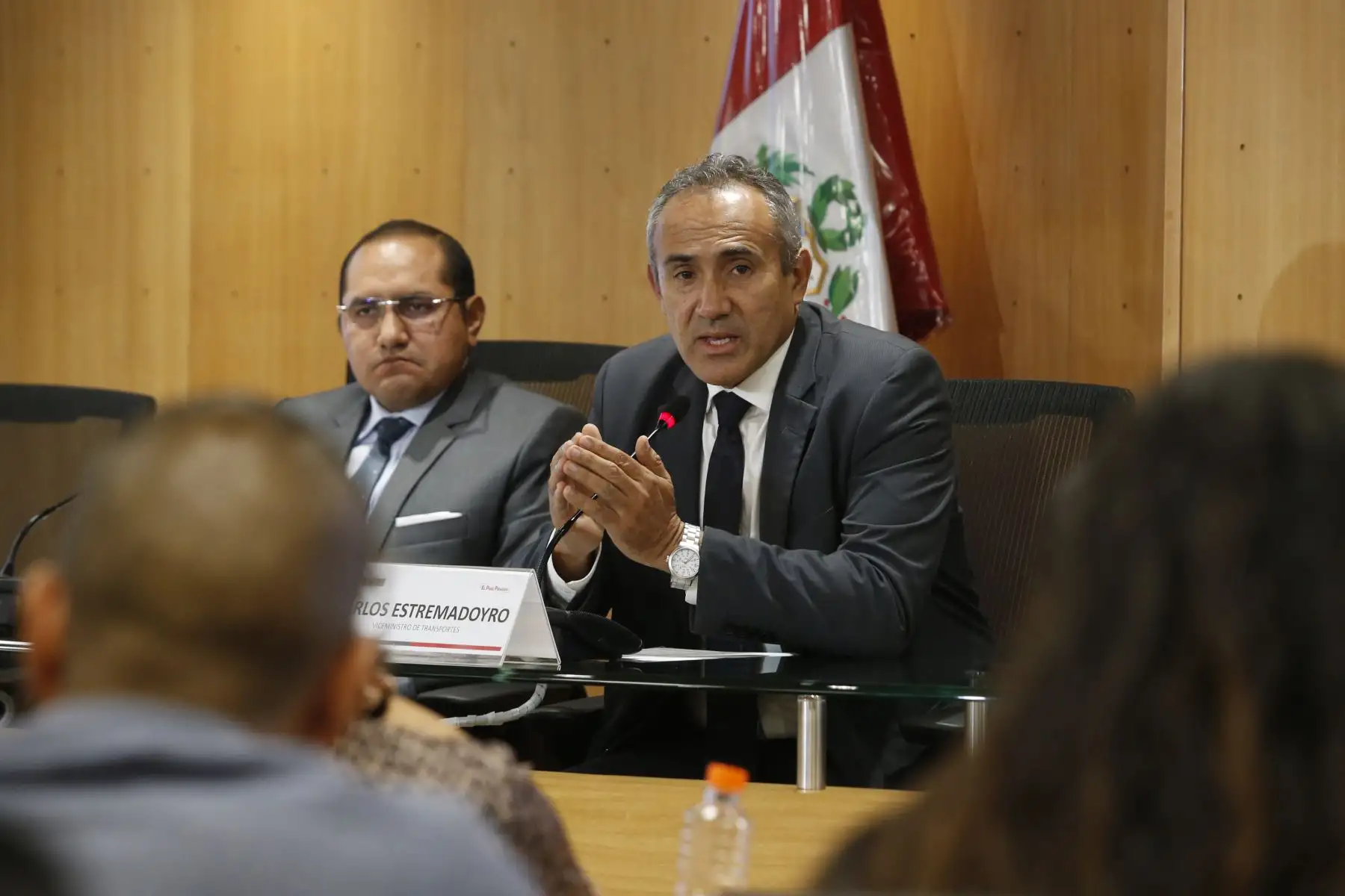 Conferencia de prensa por parte del Viceministro de Transporte, Carlos Estremadoyro en compañia del Procurador Público, Davis Ortiz y el Jefe de Gabinete de Asesores Eduardo Gonzalez para tratar sobre las medidas tomadas por el sector tras el incendio de bus en Fiori. Foto: ANDINA/Nathalie Sayago
