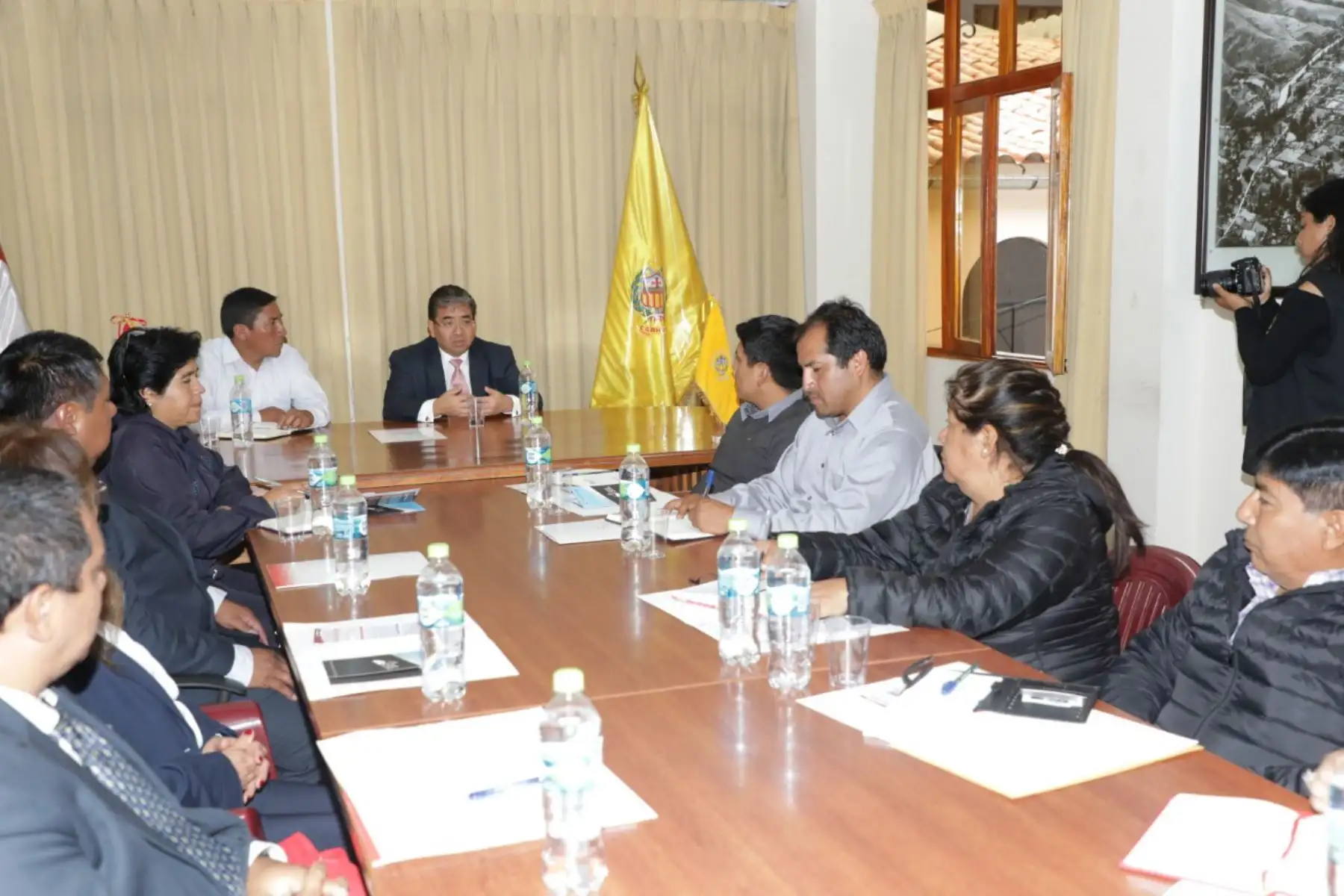 El contralor general de la República, Nelson Shack, se reunió con autoridades regionales y locales de Áncash.