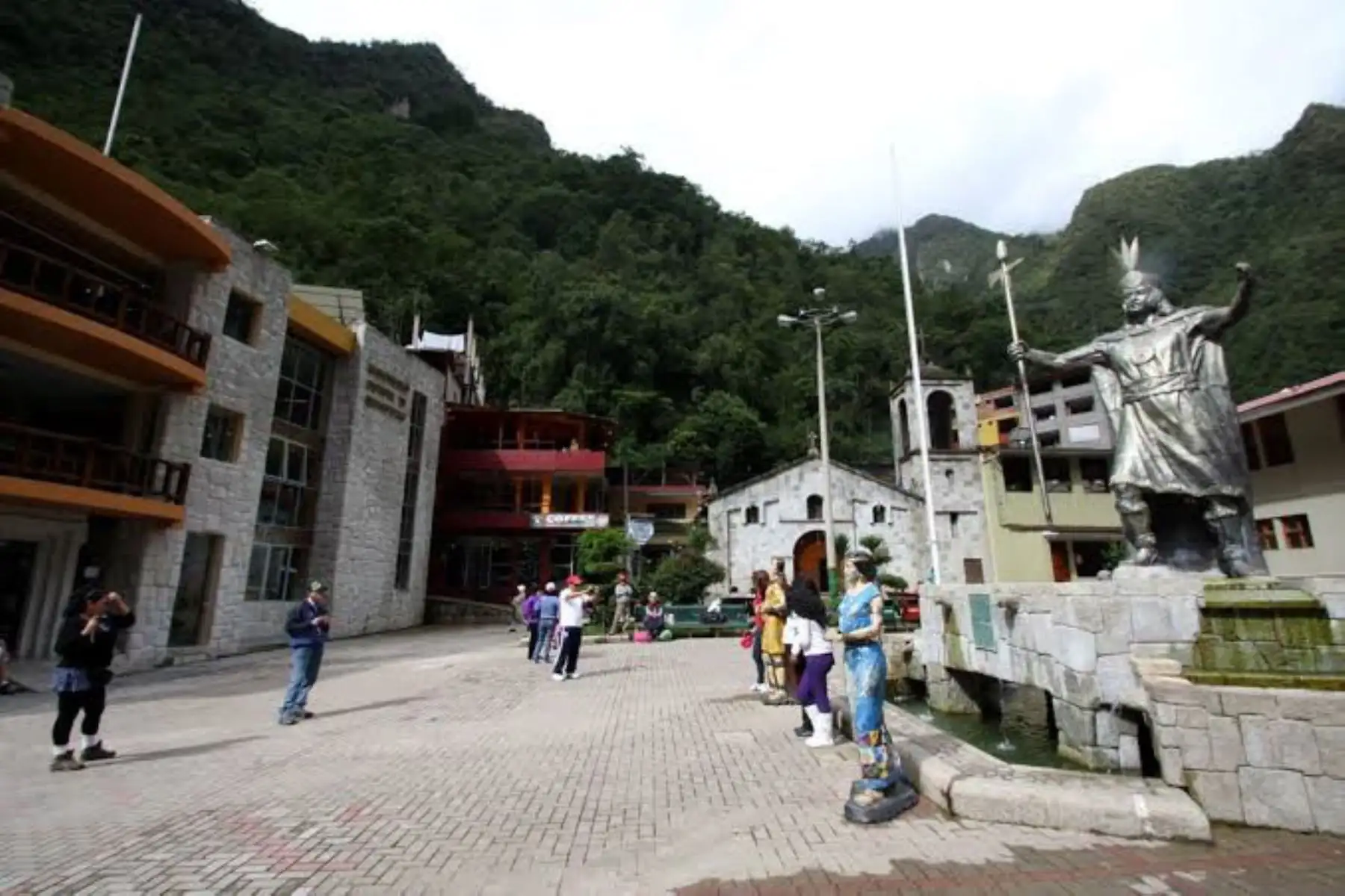 Machu Picchu Pueblo es uno de los distritos que se quedaron sin energía eléctrica debido a un derrumbe que afectó a la matriz de la Hidroeléctrica.