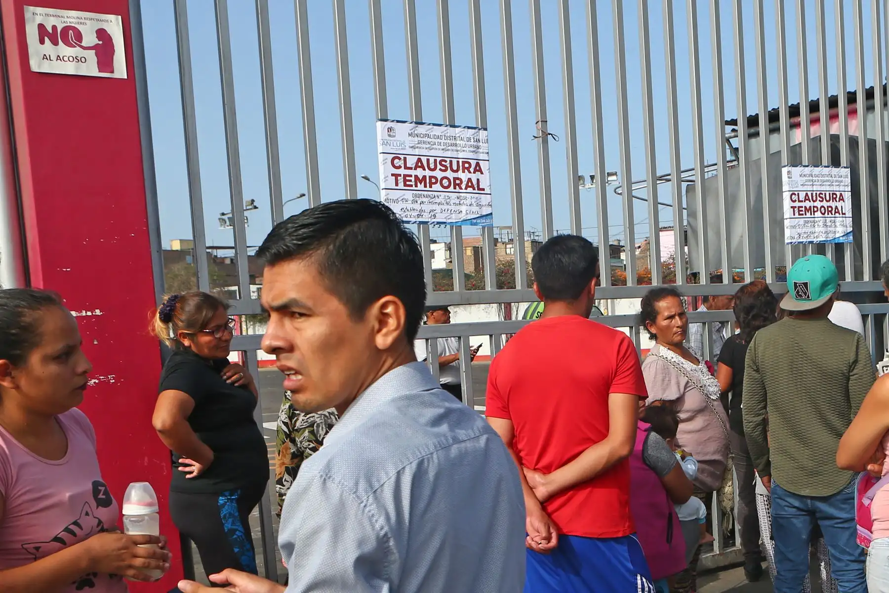 Clausuran durante 3 días terminal Yerbateros por falta de seguridad. Foto: ANDINA/Héctor Vinces