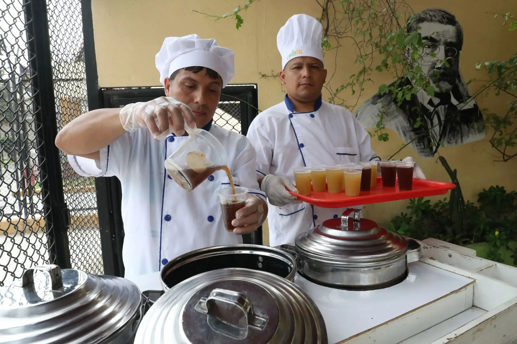 El emoliente es un clásico para los desayunos de los internos. Foto: ANDINA/Melina Mejía