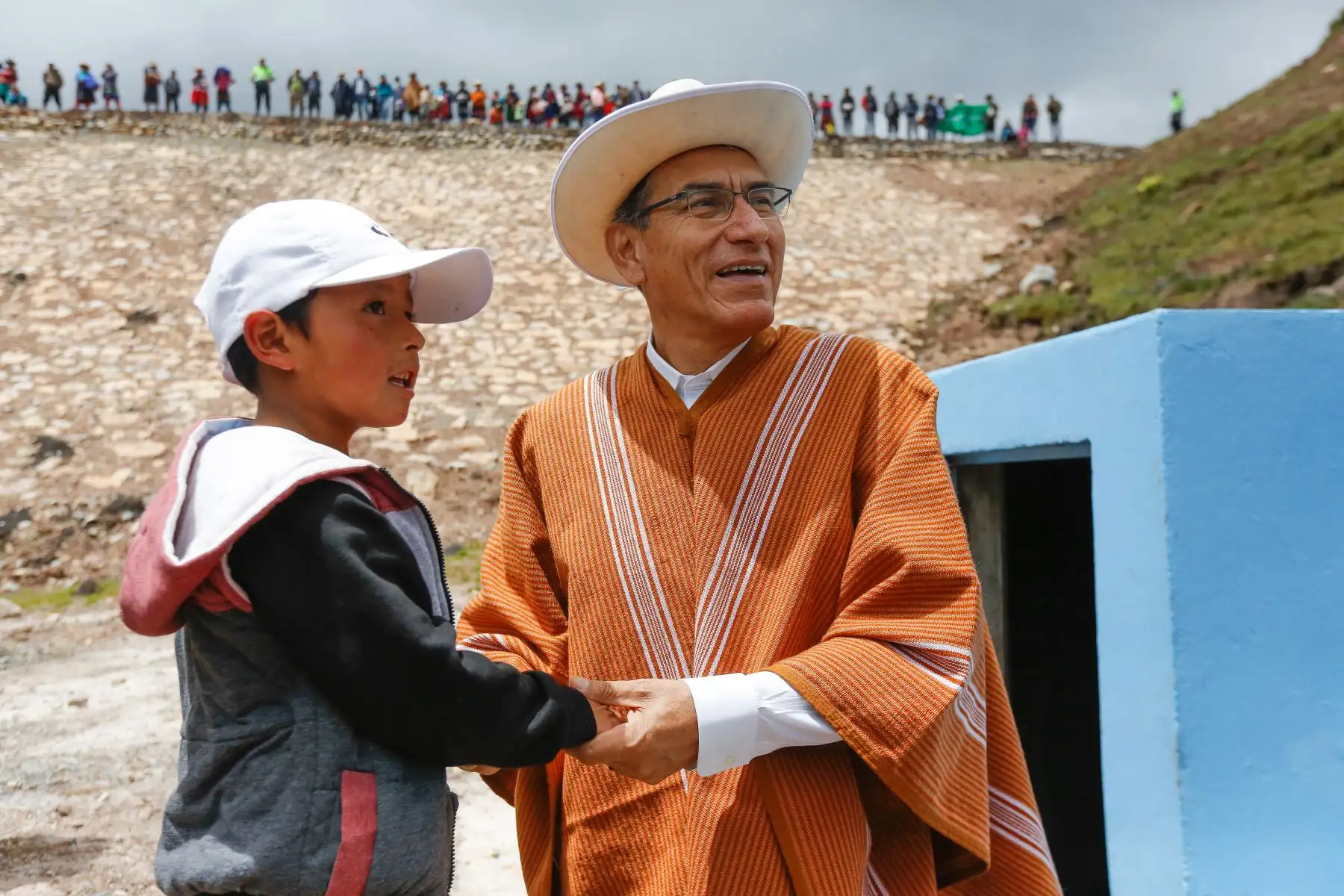 Jefe de Estado supervisa el funcionamiento del sistema de riego de La Playa en las comunidades campesinas de Sacsay y Llama, en Huayllabamba (Ancash). Foto:ANDINA/Prensa Presidencia