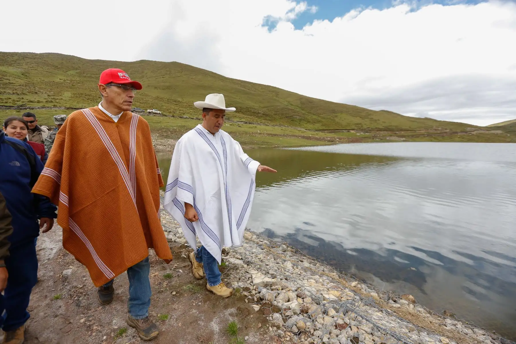Jefe de Estado supervisa el funcionamiento del sistema de riego de La Playa en las comunidades campesinas de Sacsay y Llama, en Huayllabamba (Ancash). Foto:ANDINA/Prensa Presidencia