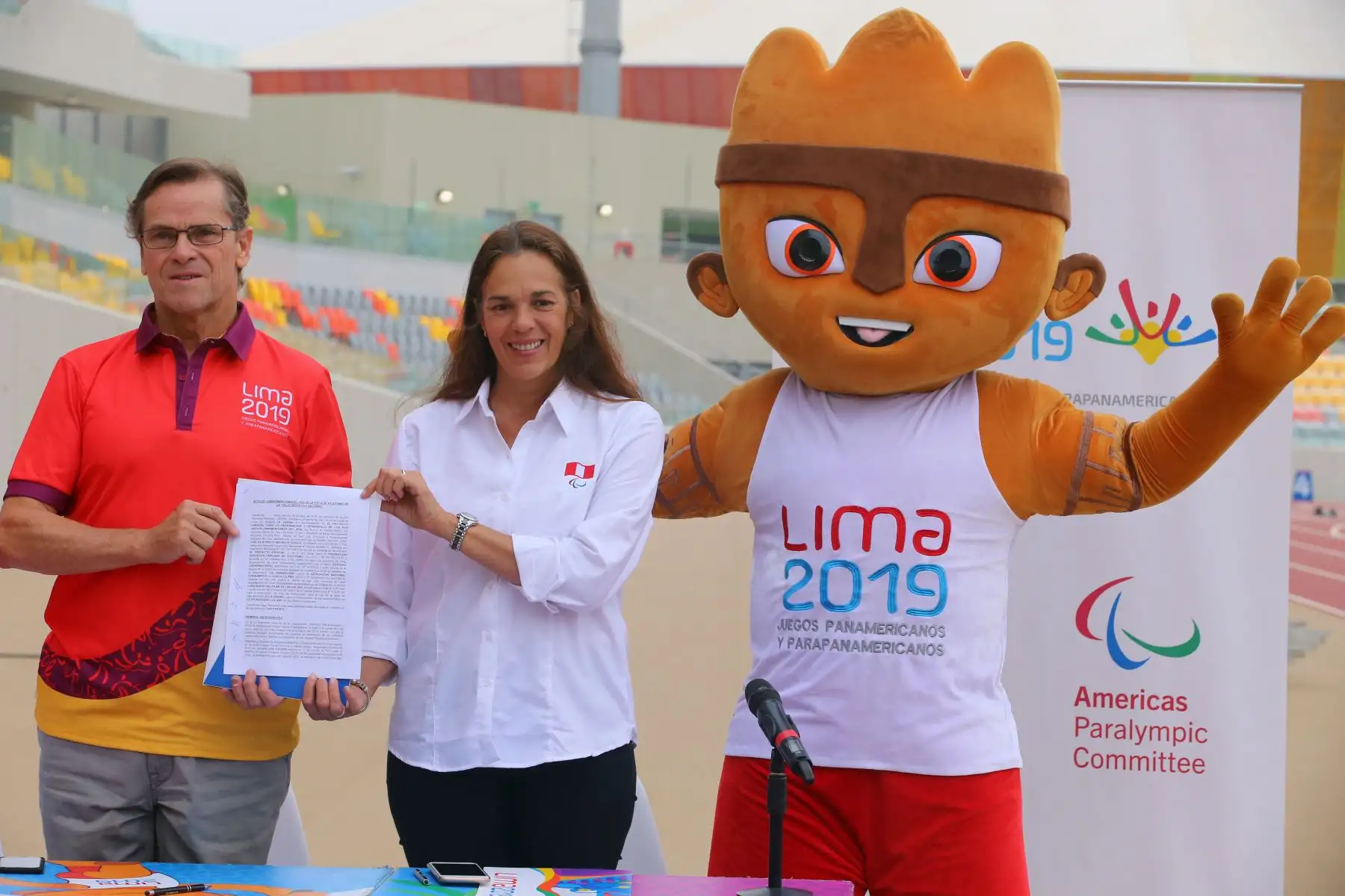 Entrega a la Federación Peruana de Atletismo y a la Asociación Nacional Paralímpica del Perú las pistas atléticas de la VIDENA para el entrenamiento de los deportistas para los Panamericanos y Parapanamericanos Lima 2019. Foto: ANDINA/ Vidal Tarqui