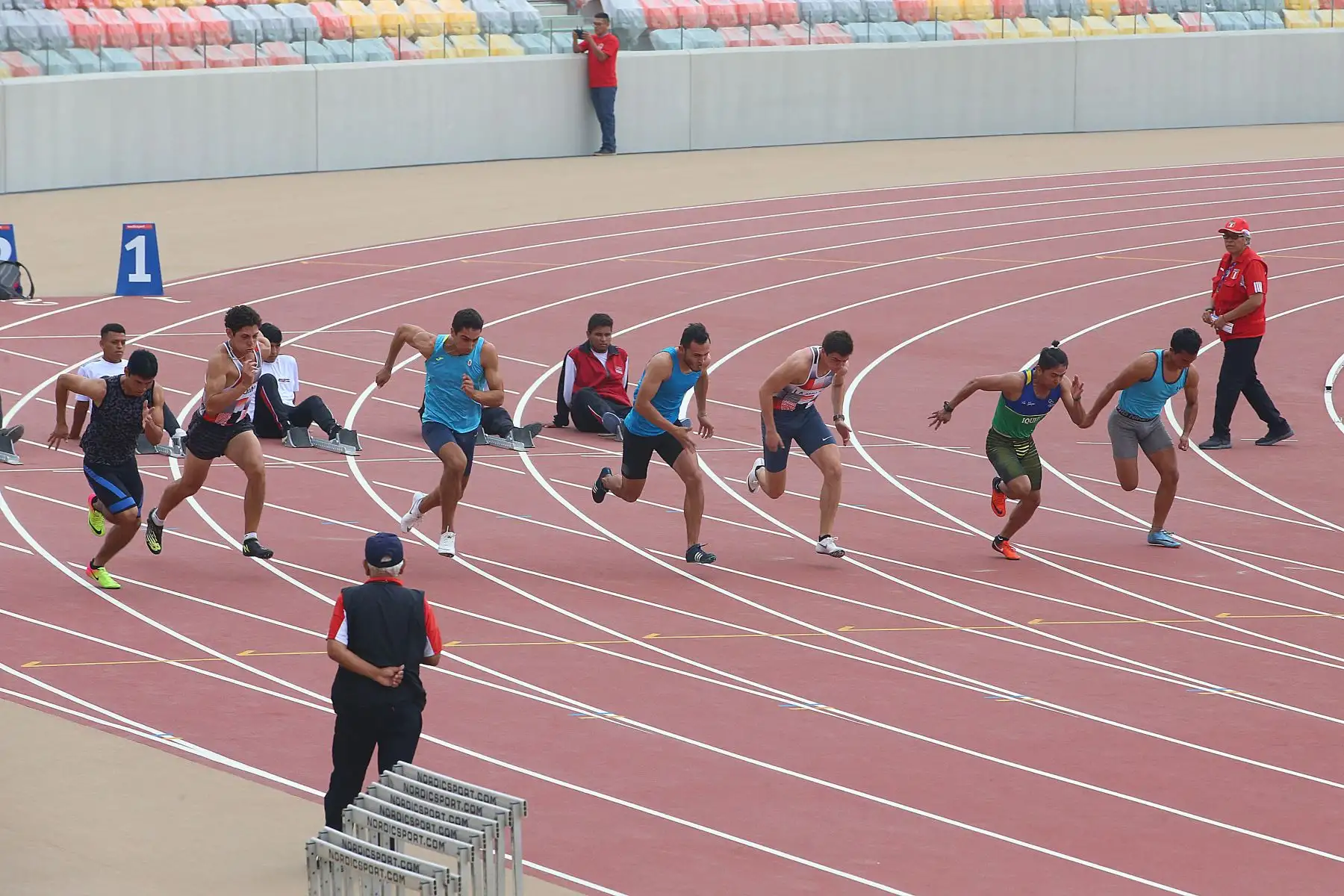Entrega a la Federación Peruana de Atletismo y a la Asociación Nacional Paralímpica del Perú las pistas atléticas de la VIDENA para el entrenamiento de los deportistas para los Panamericanos y Parapanamericanos Lima 2019. Foto: ANDINA/ Vidal Tarqui