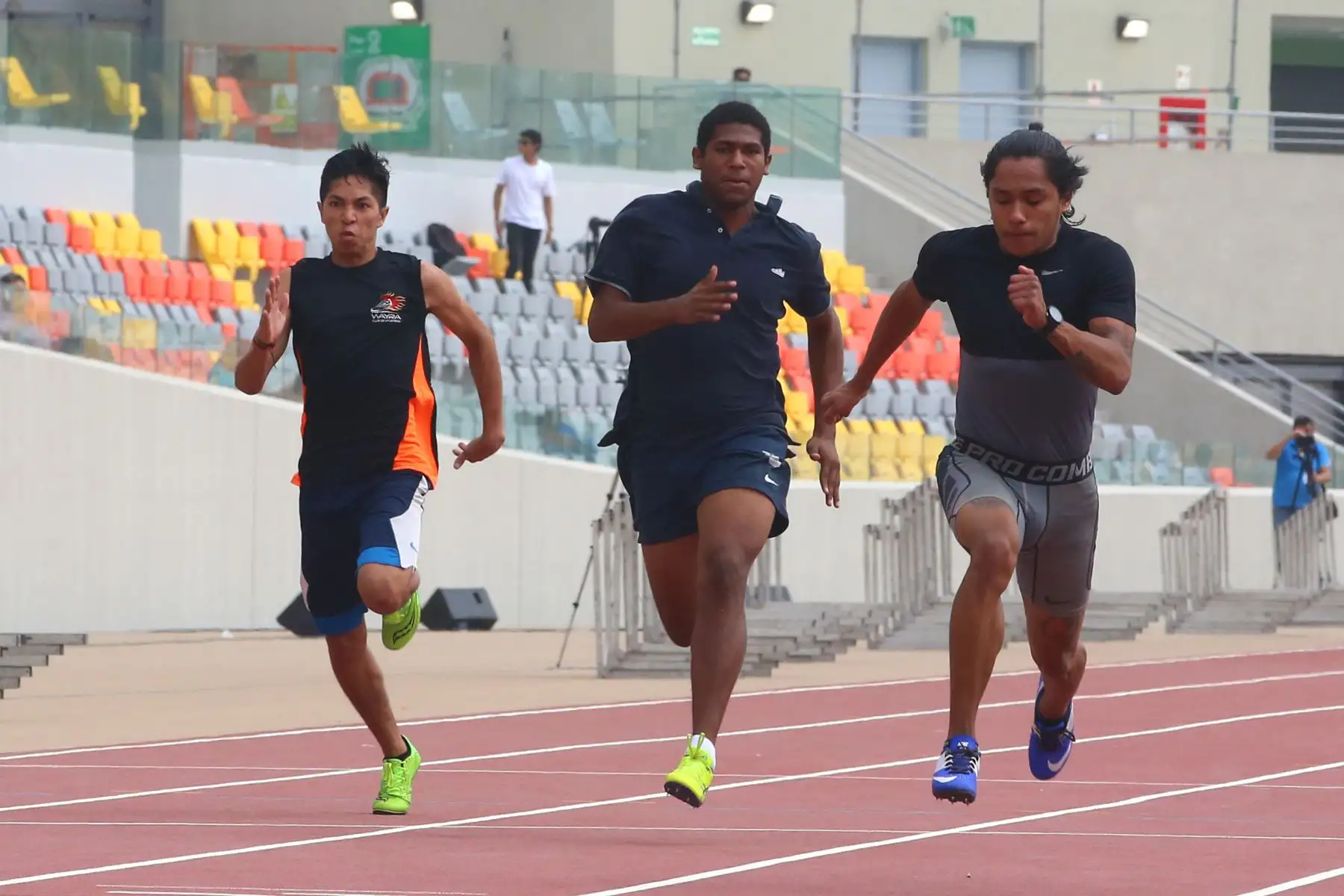 Entrega a la Federación Peruana de Atletismo y a la Asociación Nacional Paralímpica del Perú las pistas atléticas de la VIDENA para el entrenamiento de los deportistas para los Panamericanos y Parapanamericanos Lima 2019. Foto: ANDINA/ Vidal Tarqui