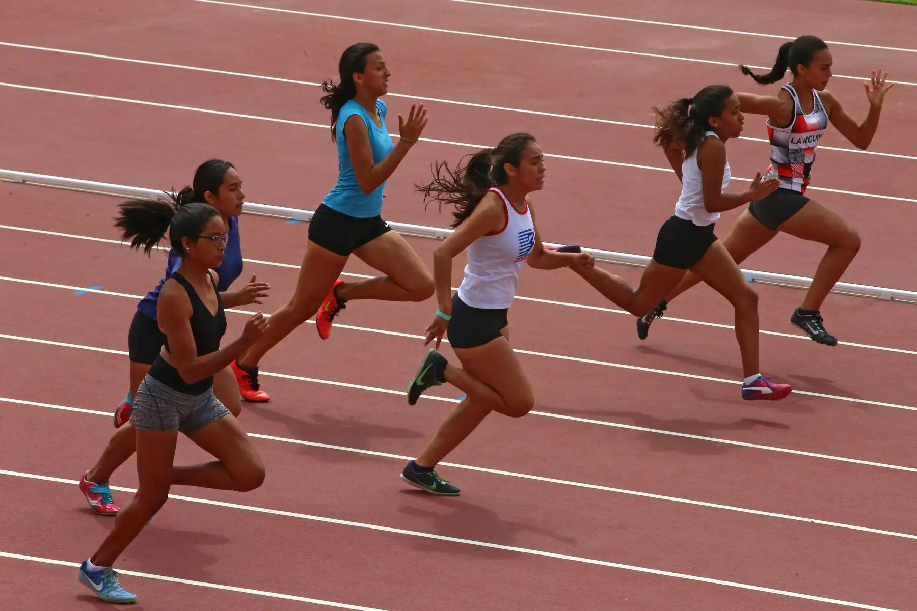 Entrega a la Federación Peruana de Atletismo y a la Asociación Nacional Paralímpica del Perú las pistas atléticas de la VIDENA para el entrenamiento de los deportistas para los Panamericanos y Parapanamericanos Lima 2019. Foto: ANDINA/ Vidal Tarqui