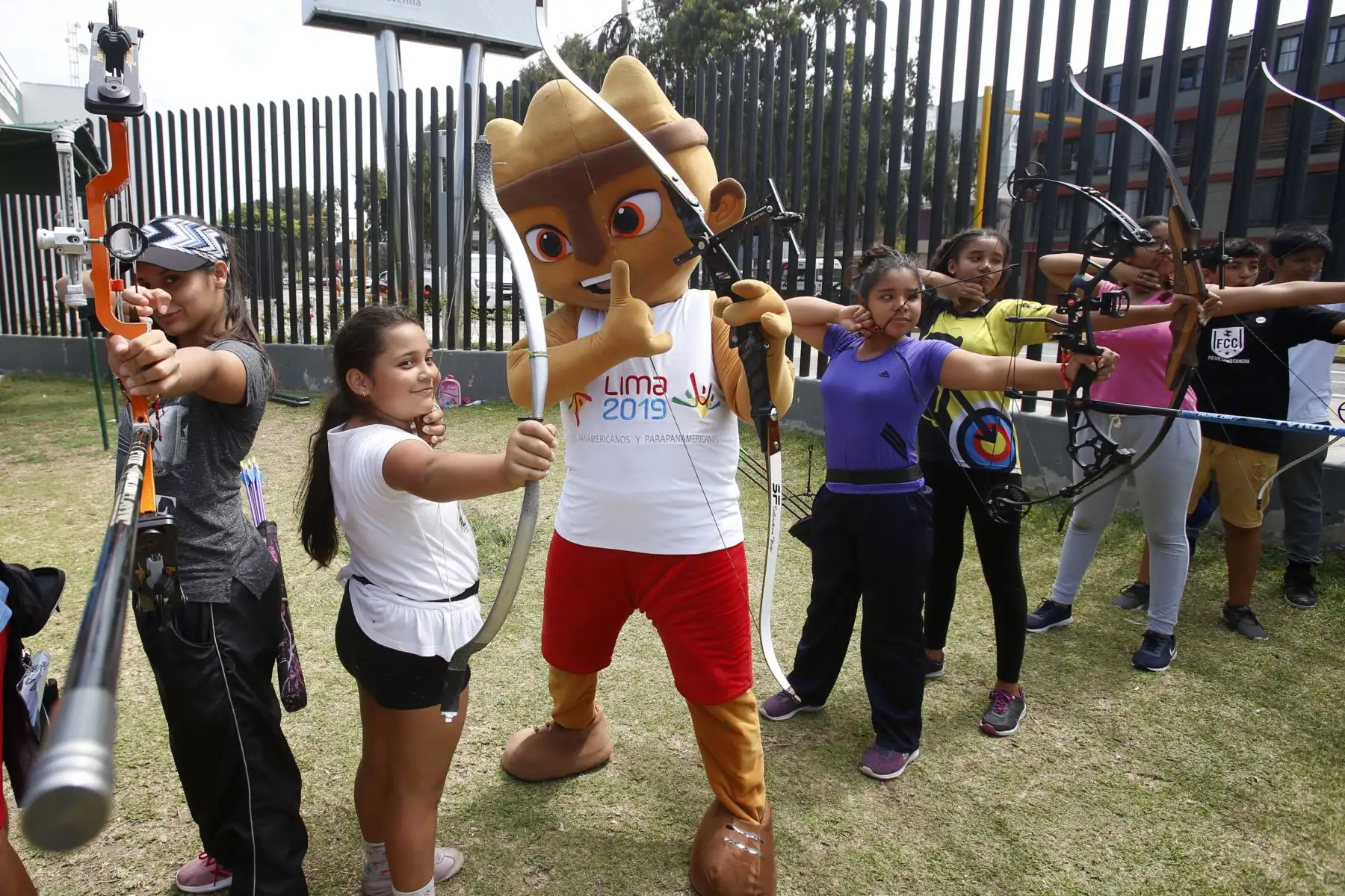 Panamericanos Lima 2019. Milco visita el Complejo Deportivo Municipal de San Isidro