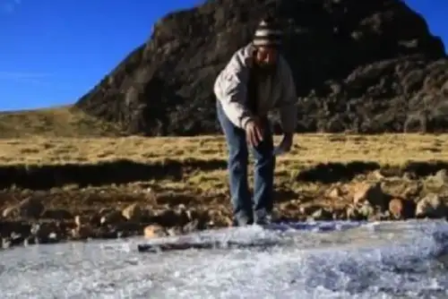 La temperatura más baja a nivel nacional se registró en el distrito de Tarata, en la provincia del mismo nombre, región Tacna, al reportar -10.6 grados Celsius en la estación Chuapalca del Servicio Nacional de Meteorología e Hidrología (Senamhi).
