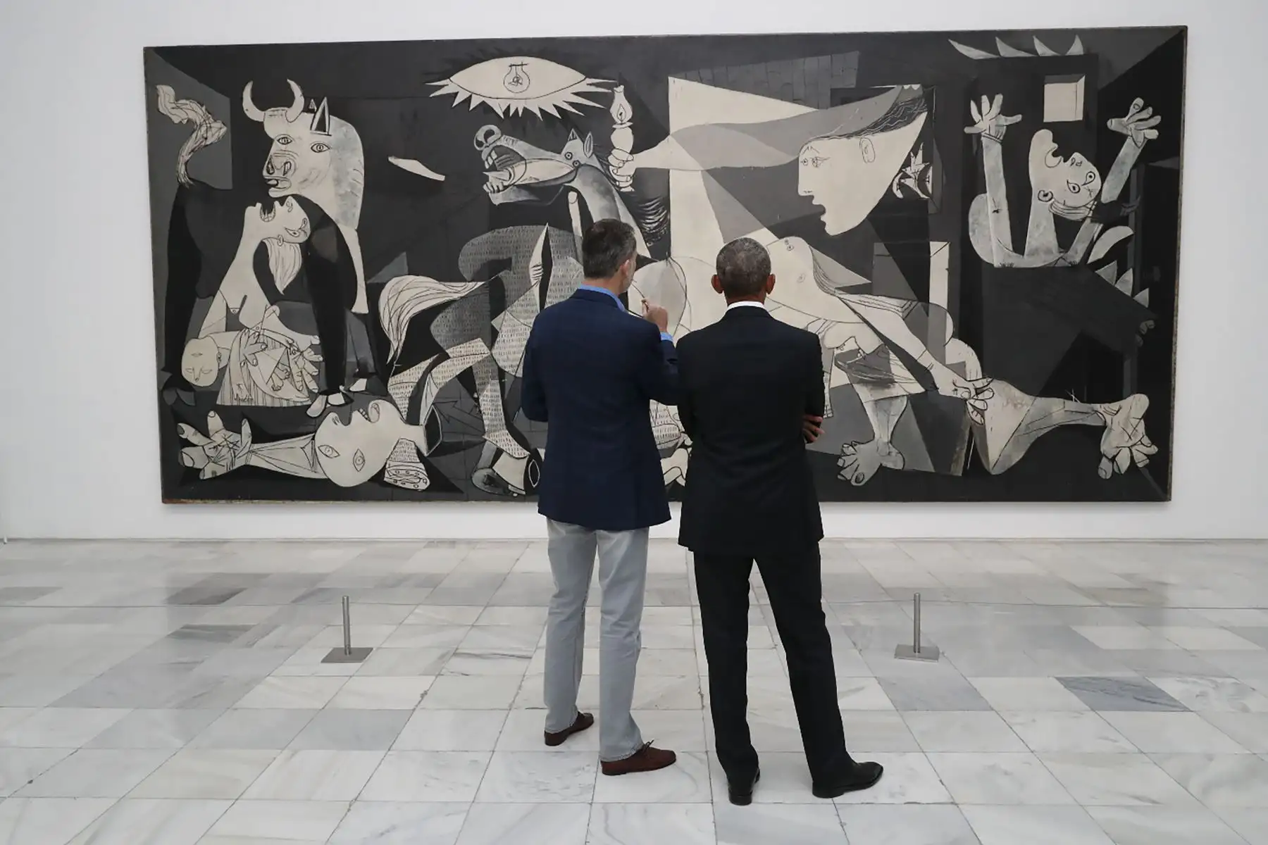 " Guernica ", Obra cumbre de Pablo Picasso. En la foto el ex presidente Obama.Foto:AFP