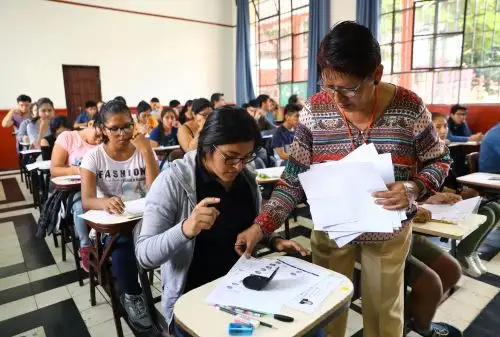 Examen de admisión en la Universidad Nacional Federico Villarreal Foto: ANDINA/Norman Córdova