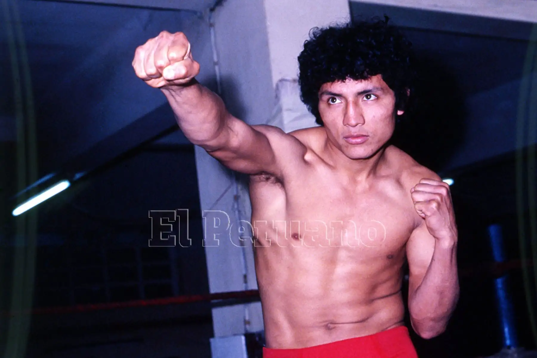 Lima - 27 setiembre 1979 / Fernando Rocco en una pesada antes de una pelea.
