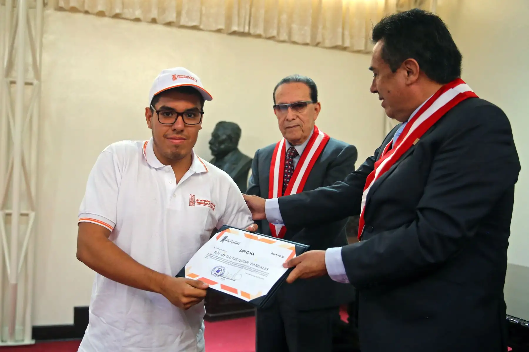Universidad Nacional Federico Villarreal, realiza la premiación a los mejores ingresantes 2019. Foto: ANDINA/Vidal Tarqui