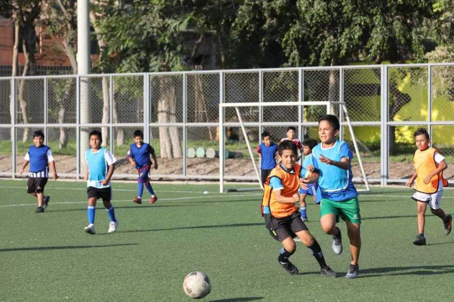 Parques zonales de Lima harán competencia de fútbol de menores. Foto: ANDINA/Difusión.