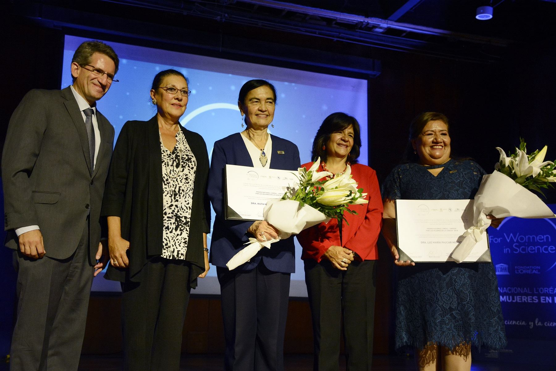 Ruth Shady y Luz Paucar reciben premio por trayectoria científica Foto: Difusión