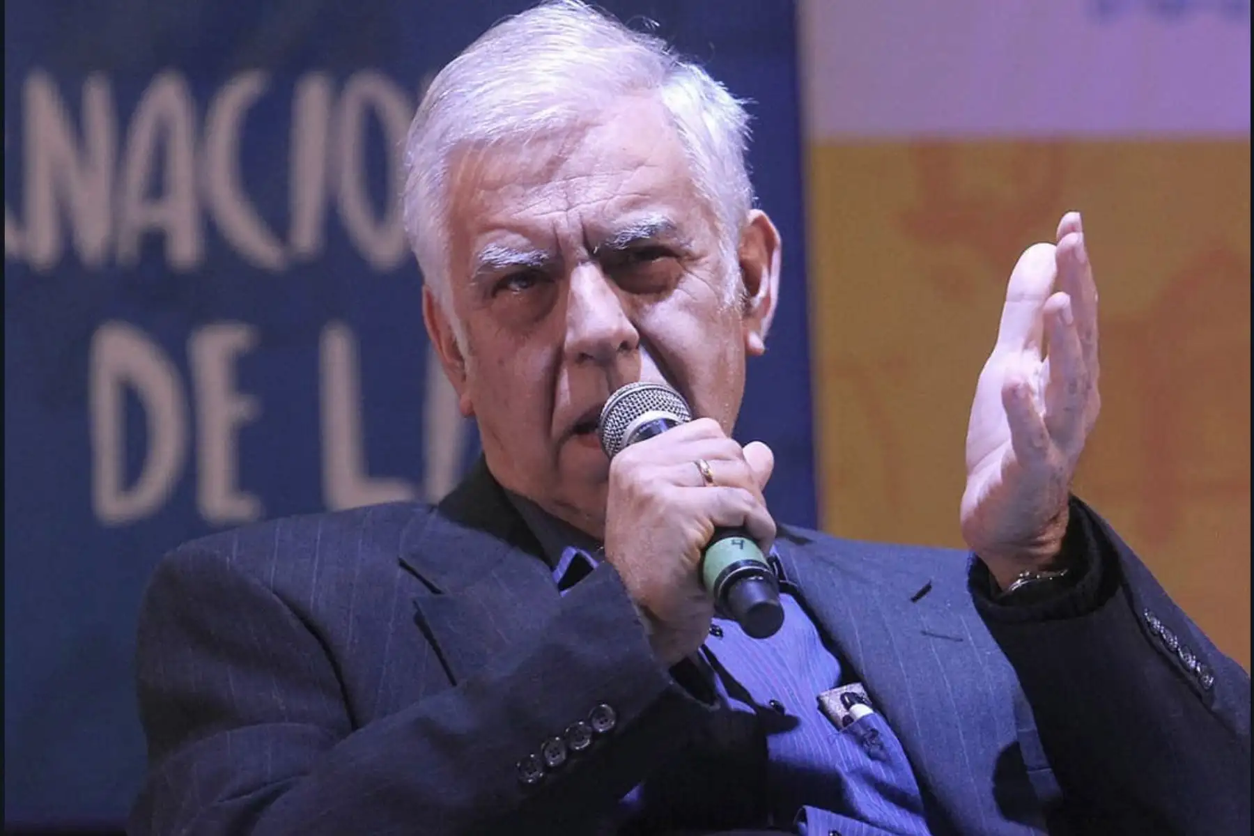 Peruano Alonso Cueto gana premio de Narrativa Juan Goytisolo. Foto: ANDINA/ Twitter