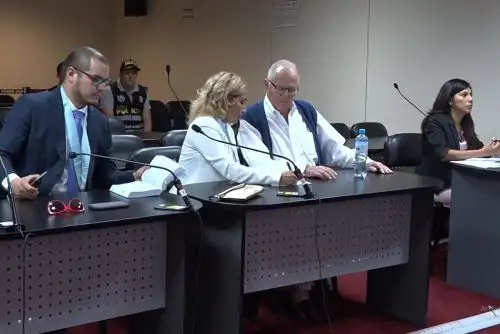 Pedro Pablo Kuczynski pasó por diligencia de control de identidad en el Poder Judicial.