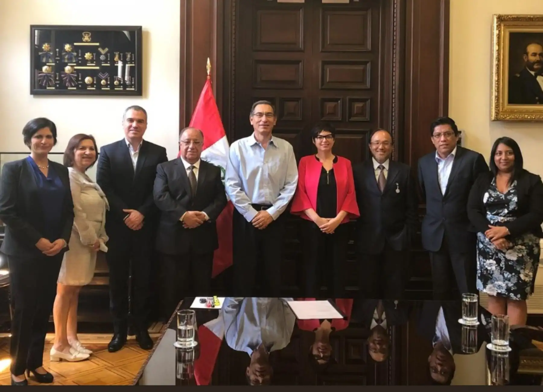 La Comisión de Alto Nivel para la Reforma Política en Palacio de Gobierno.