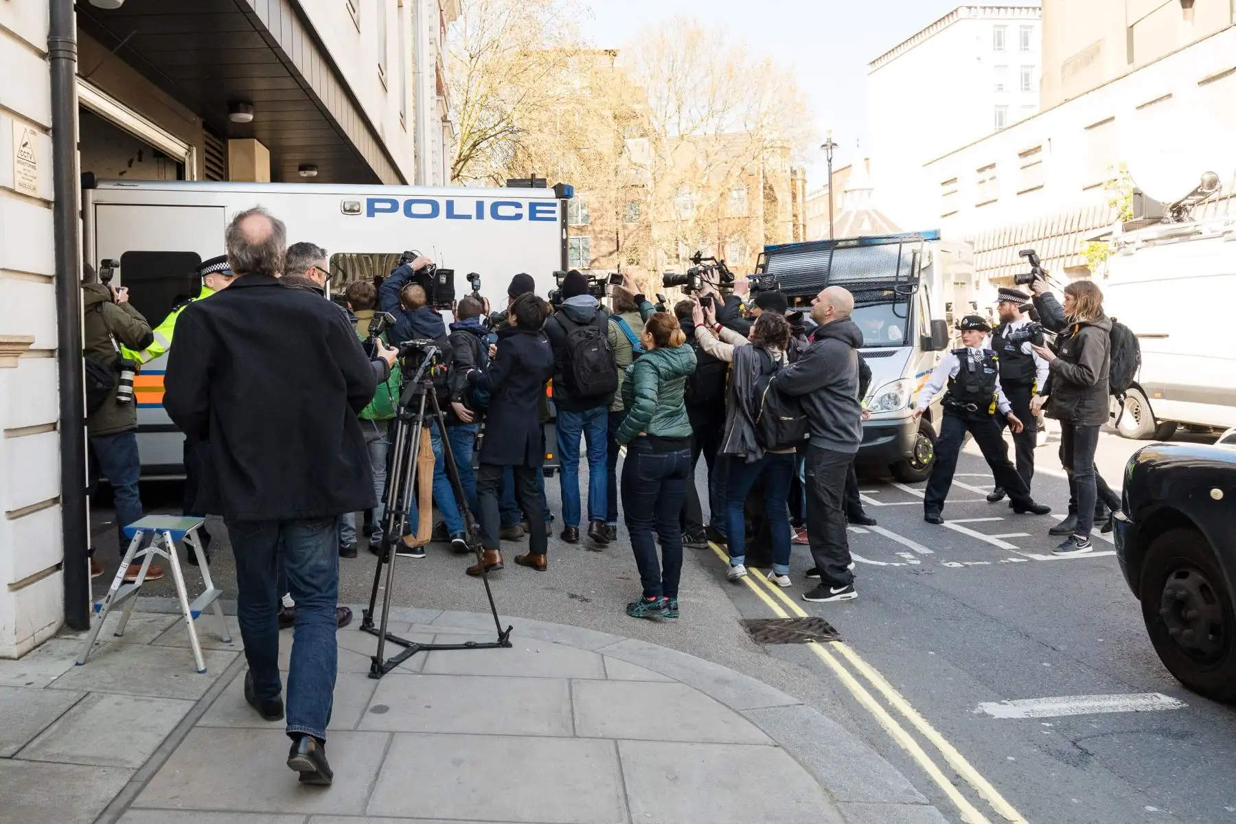 El fundador de WikiLeaks, Julian Assange, a su llegada este jueves a la Corte de Magistrados de Westminster en Londres (Reino Unido) tras su detención.Foto: EFE