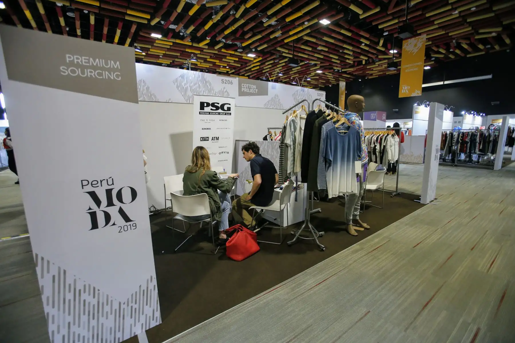 Perú Moda y Perú Moda Deco abren sus puertas al mundo apostando por la moda sostenible, la inauguración contó con la presencia del Ministro de Comercio Exterior y Turismo Edgar Vásquez acompañado de otras personalidades. Foto: ANDINA/Nathalie Sayago